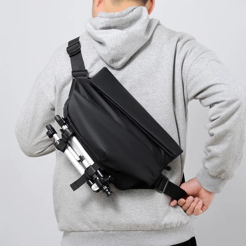 Japanese Brand × Vintage Crossbody Waterproof Chest Shoulder Bag streetwear Size ONE SIZE - 3 Thumbnail