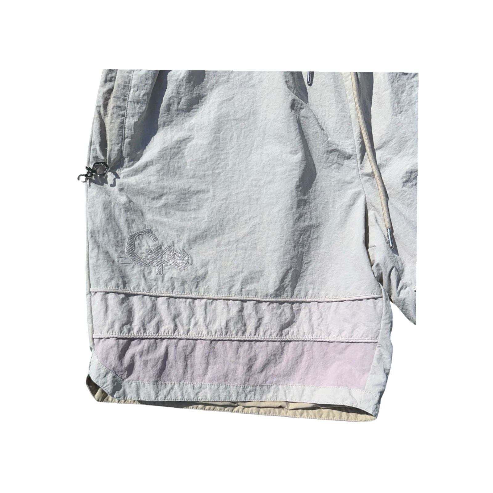 Vintage GPC Bermuda Shorts Zipper Beige Neutral Sand Tan L Men Size Regular RARE Global Peace Club Peace Accents Zippered Shorts Size US 33 - 3 Thumbnail
