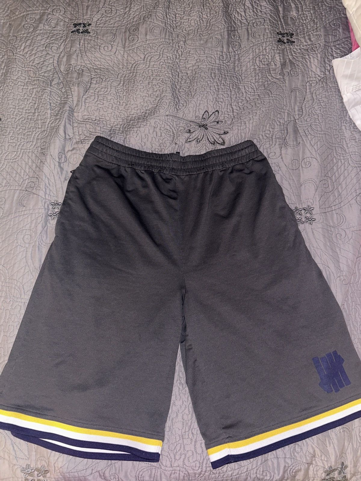 Undefeated Undefeated shorts Size US 32 / EU 48 - 4 Thumbnail