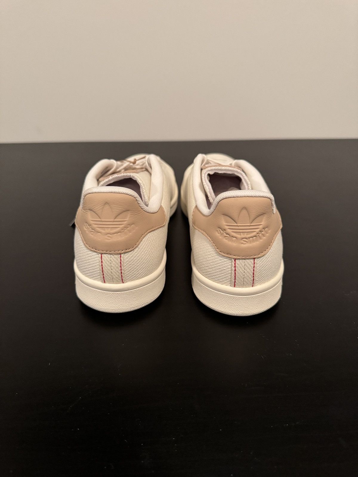 Adidas ADIDAS STAN SMITH CORE WHITE MAGIC BEIGE OFF WHITE Size US 9 / EU 42 - 4 Thumbnail