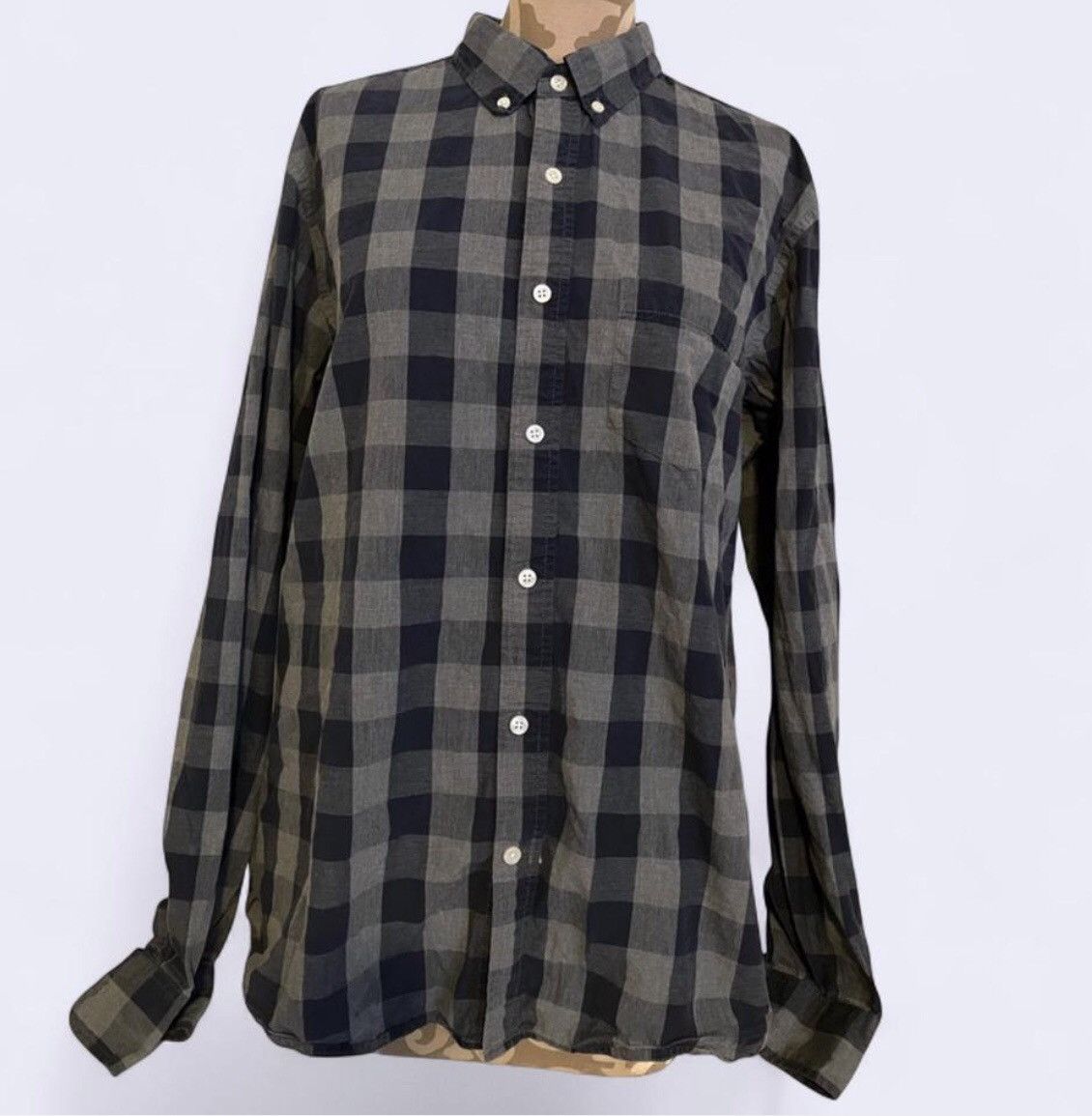 Old Navy Old Navy Button Up Shirt Slim Blue Gray Checkered Plaid Sz L Size US L / EU 52-54 / 3 - 1 Thumbnail