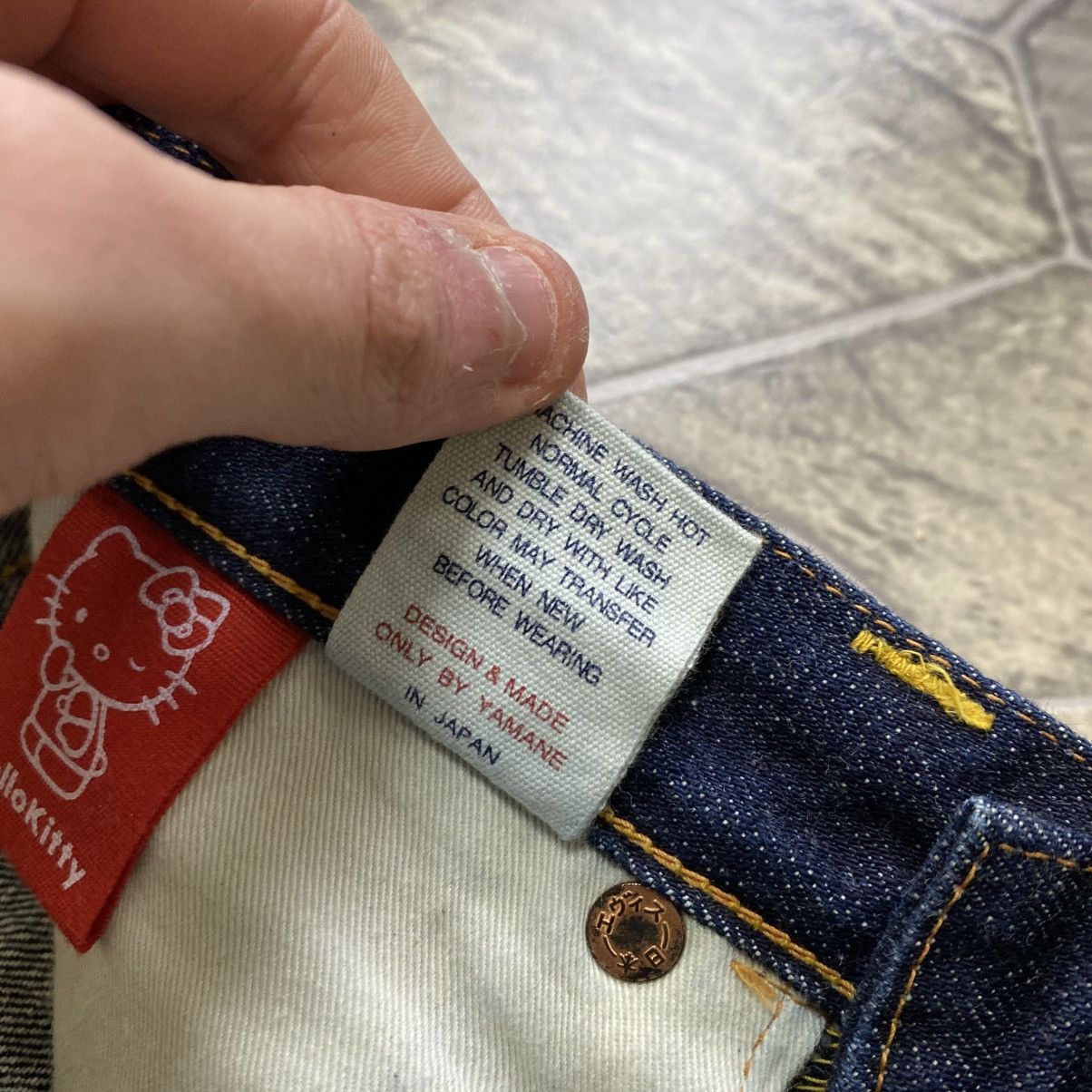 Evisu Evisu jeans x Hello Kitty Denim Jeans Size 25" / US 0 / IT 36 - 9 Thumbnail