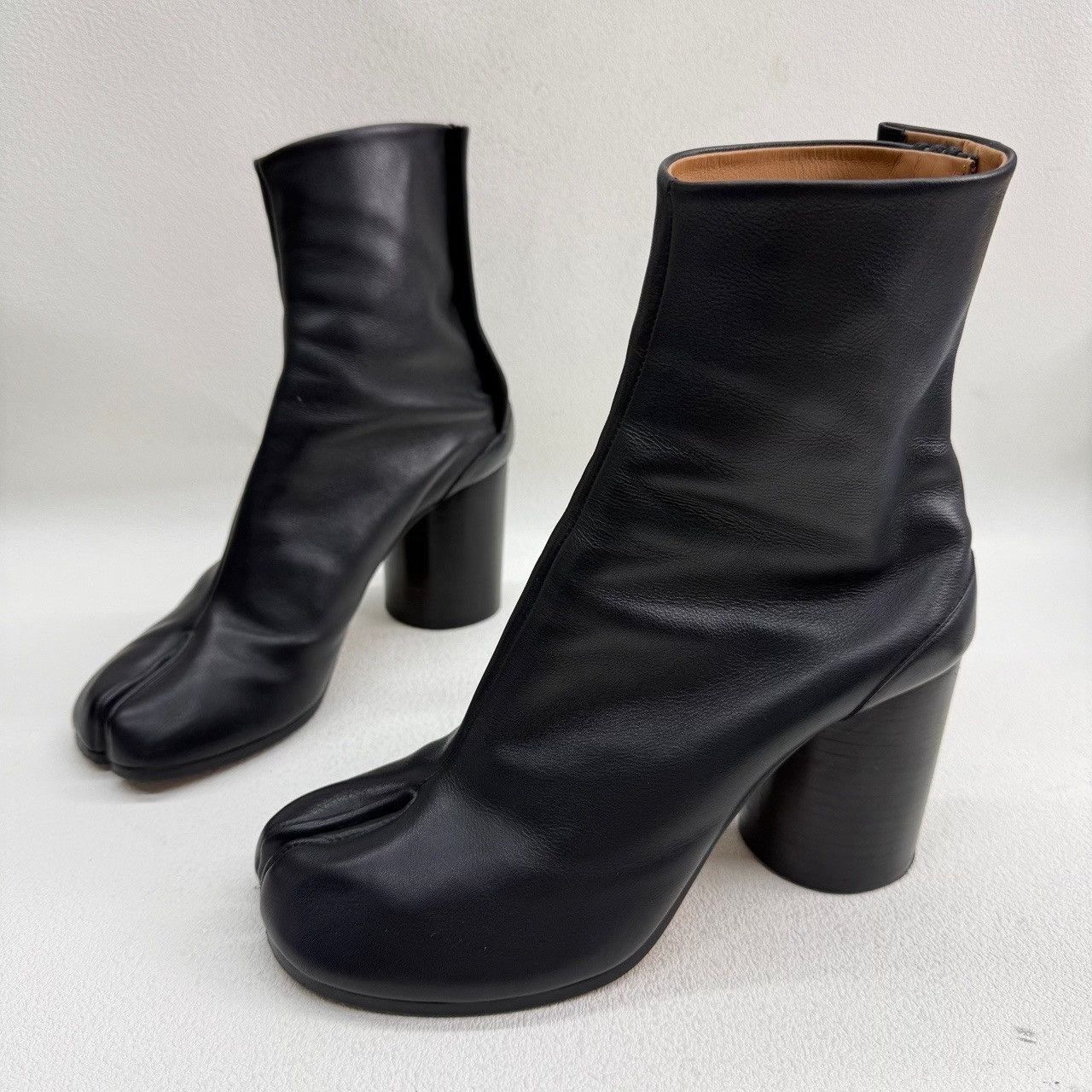 Maison Margiela Maison Margiela Black Boots us_8-5 Women Size US 8.5 / IT 38.5 - 1 Thumbnail
