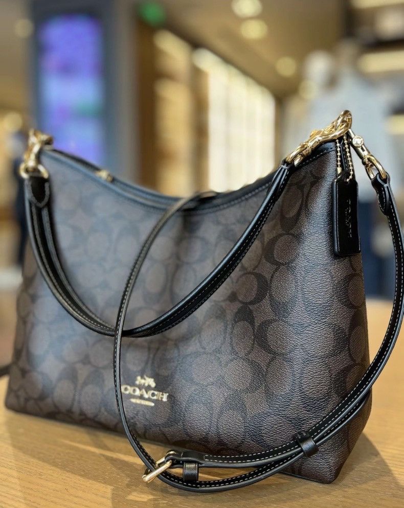 Coach Laurel Shoulder Bag In Signature Canvas CV975 Size ONE SIZE - 1 Thumbnail
