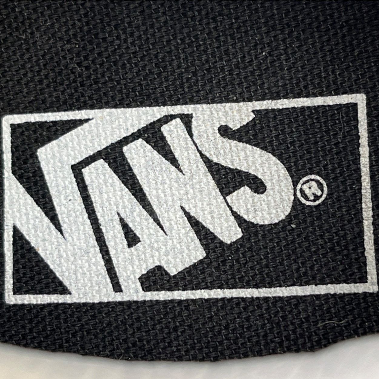 Vans Vans Unisex White Shoes/Sneakers Sz M4.5/W6 SKU 4253 Size US 6 / IT 36 - 8 Thumbnail