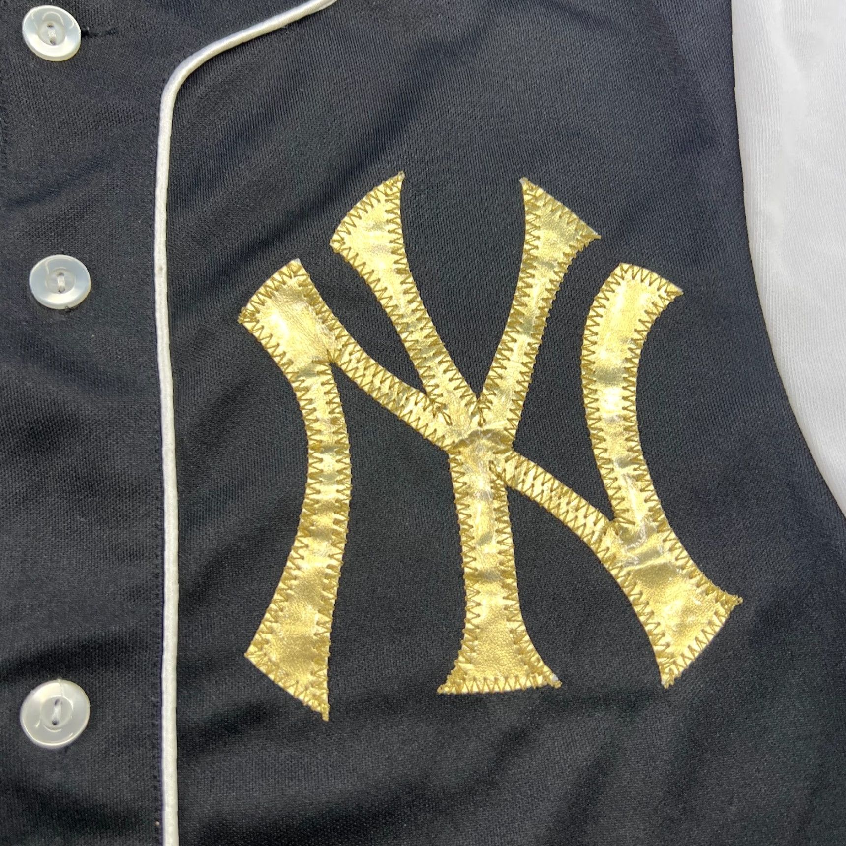MLB Majestic MLB New York Yankees Stadium World Series Jersey M Shirt Men White 100% Polyester Quick Dry Moisture Wicking Baseball Fun Athletics Shirt Size US M / EU 48-50 / 2 - 4 Thumbnail