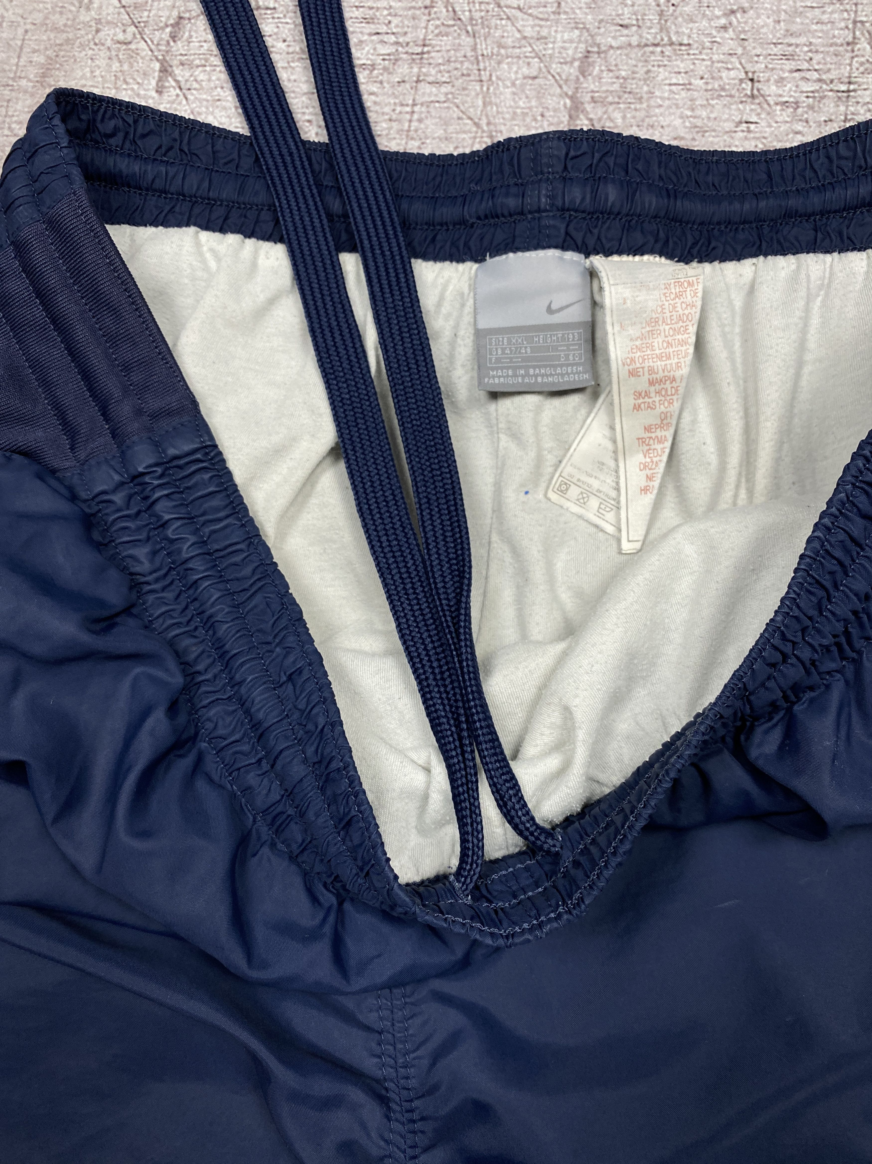 Nike × Vintage Nike Vintage Mens Nylon Baggy Track Pants Y2K Size US 38 / EU 54 - 6 Thumbnail