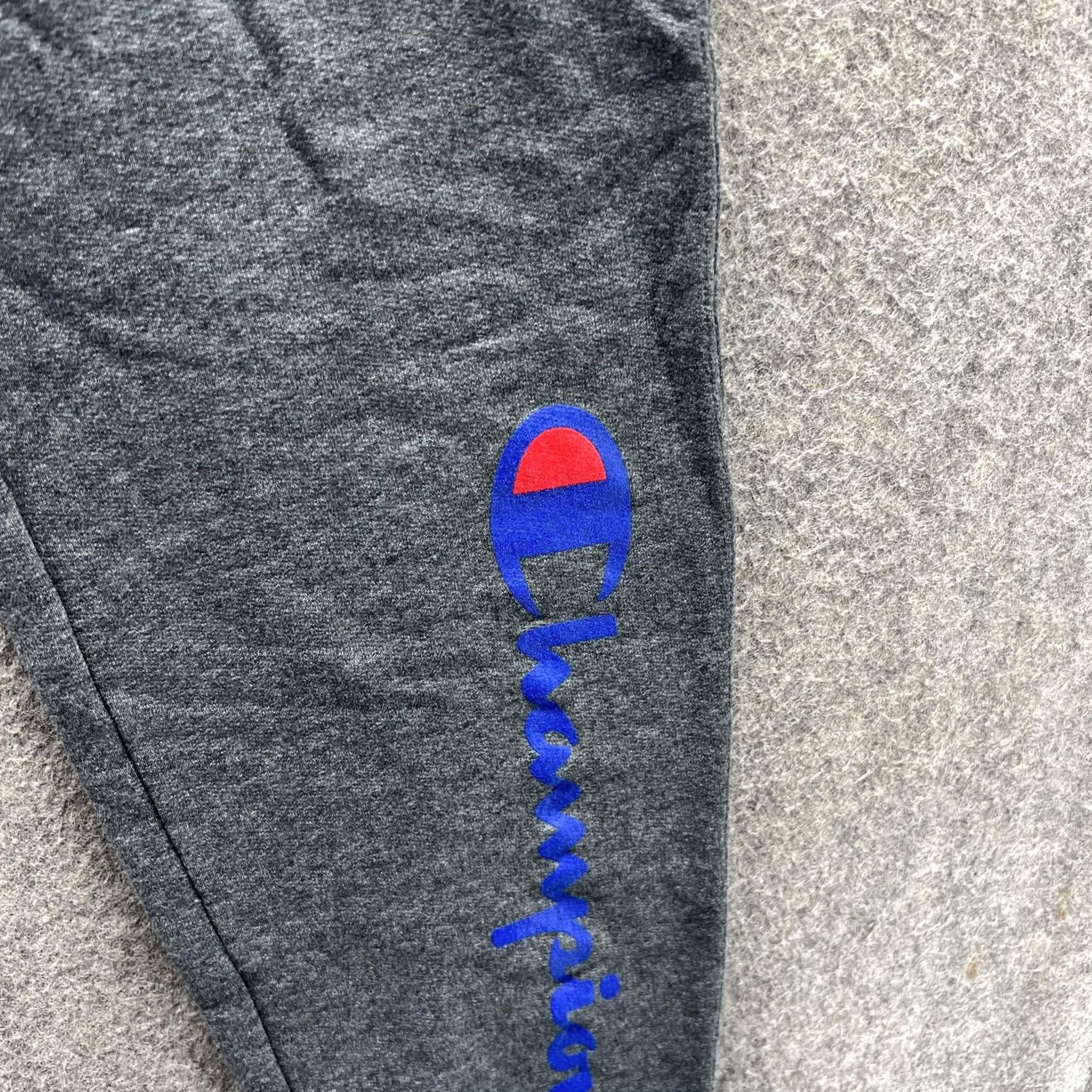 Champion Champion Sweatpants Mens Small Gray Fleece Jogger Pants Logo Athletic Lounge Size US 29 - 7 Thumbnail