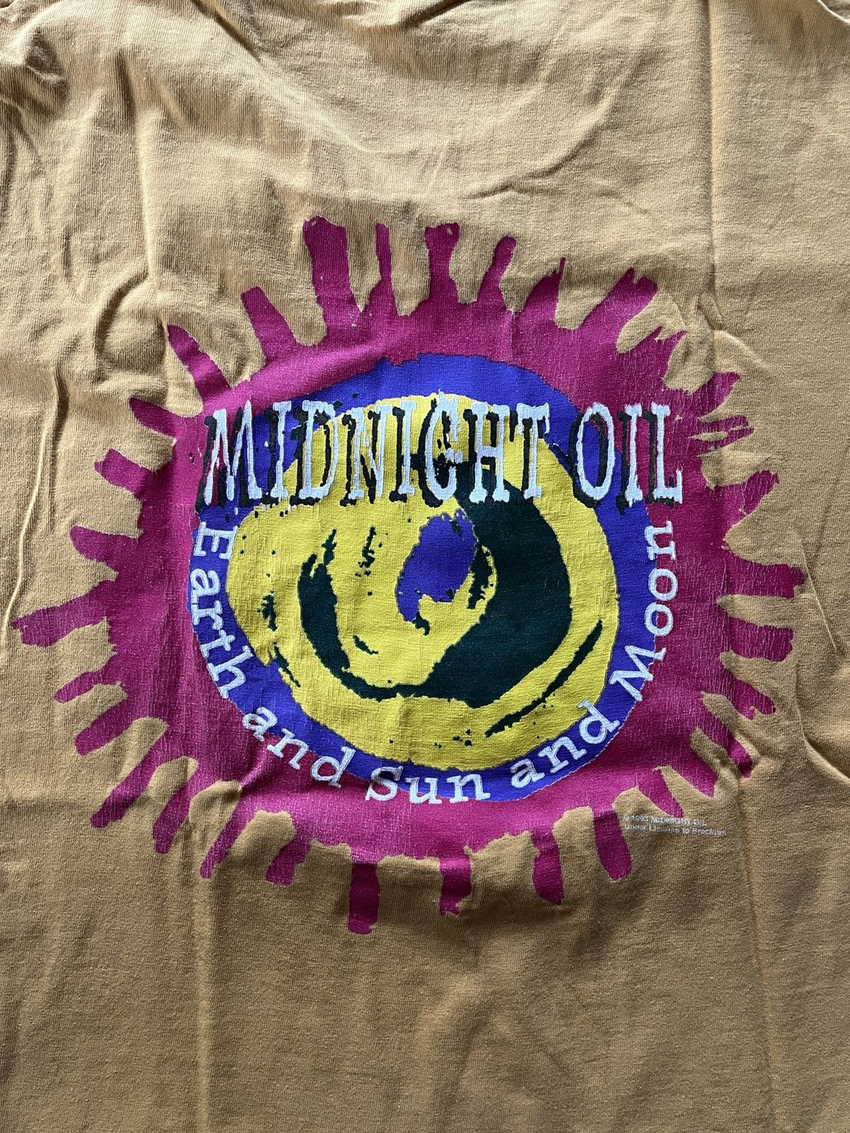 Band Tees × Vintage Midnight Oil Earn, Sun, Moon 1990's Band T-Shirt Size US L / EU 52-54 / 3 - 4 Thumbnail