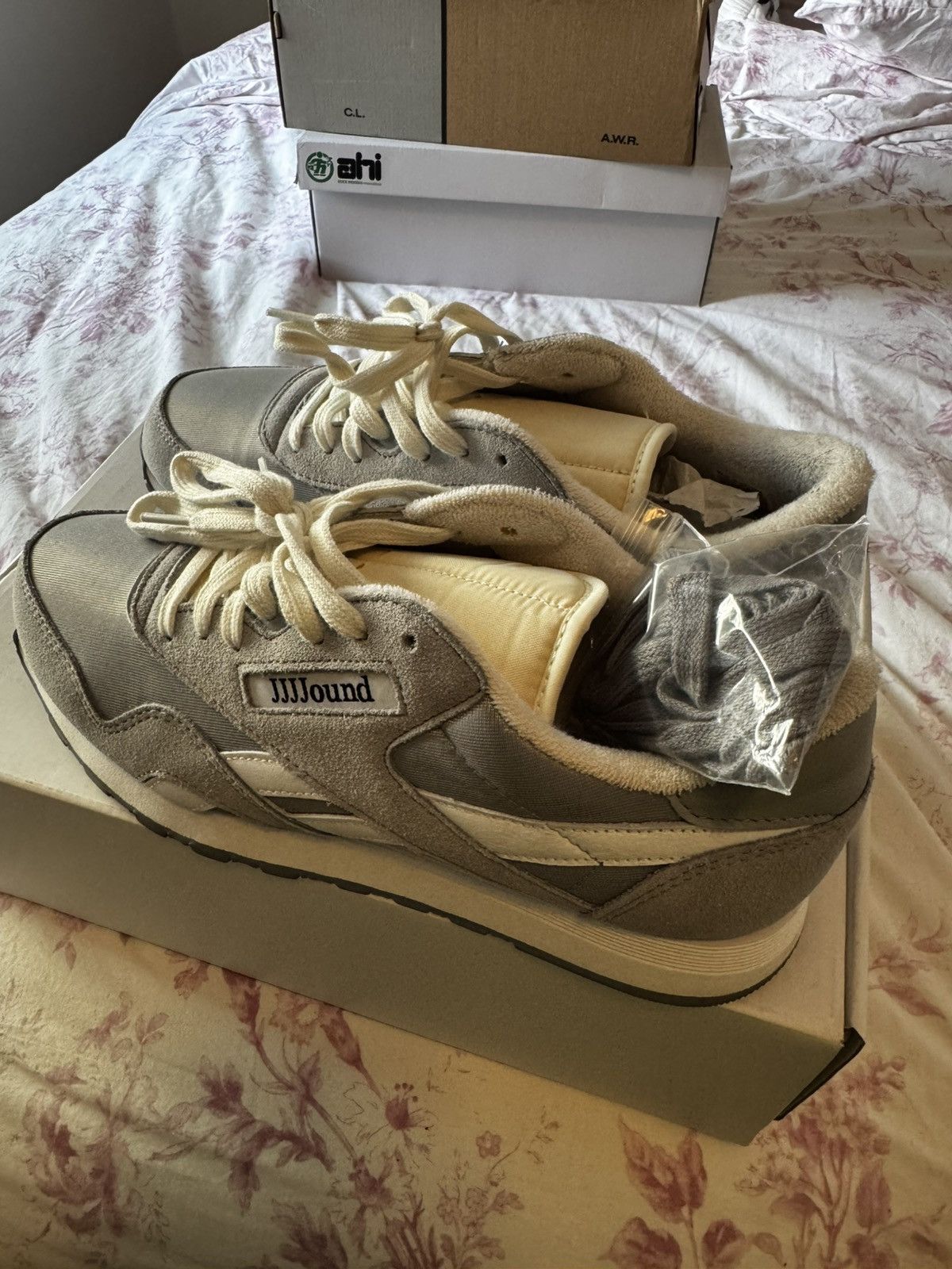 JJJJound × Reebok Reebok x JJJJound Classic Nylon Gray White Sneaker Men Size US 10 / EU 43 - 2 Thumbnail