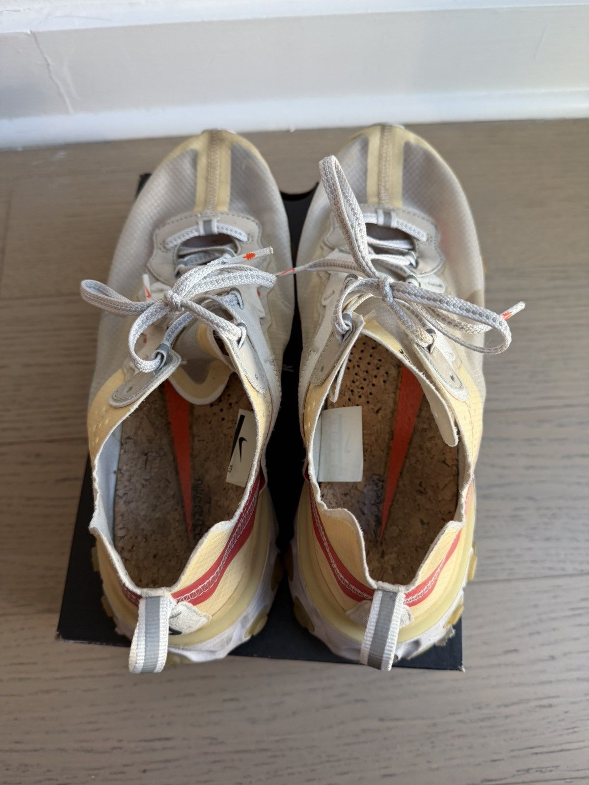Nike Nike React Element 87 - Sail Light Bone Size US 9 / EU 42 - 6 Thumbnail
