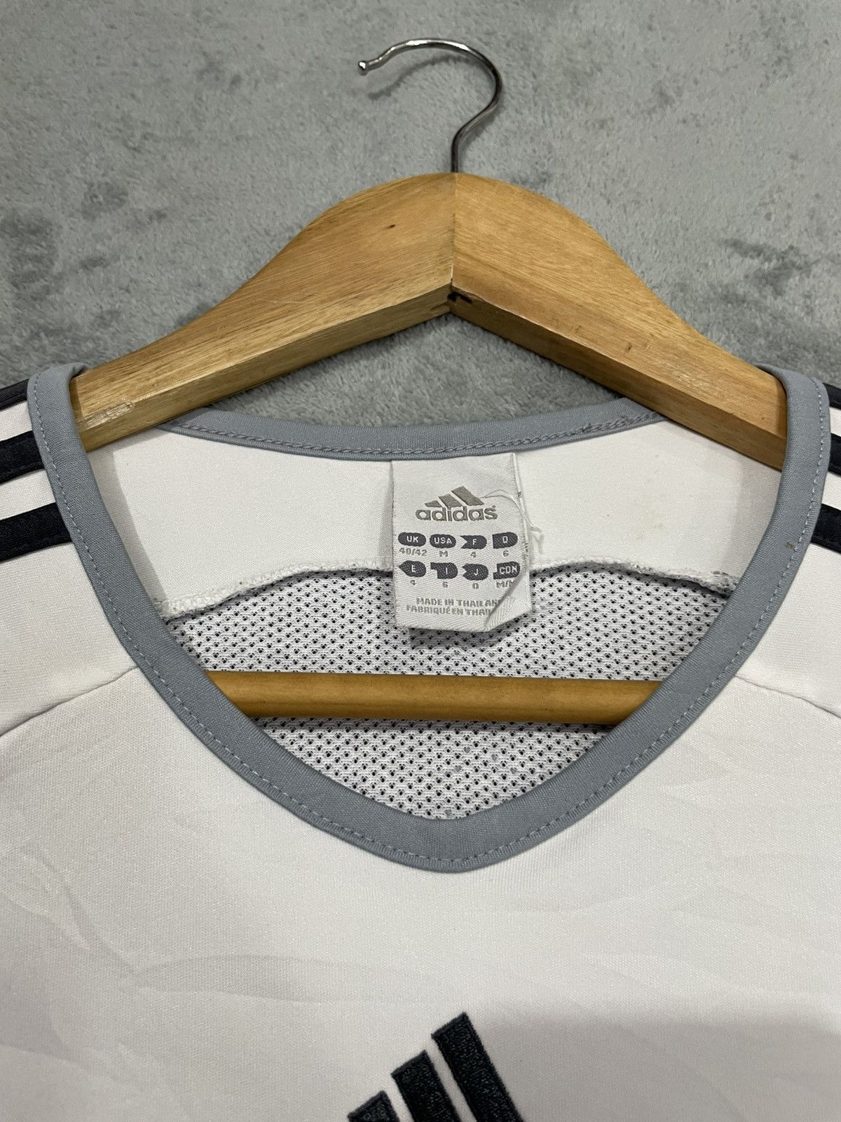 Adidas Real Madrid 2006 Champion Leaque Home Jersey Size US L / EU 52-54 / 3 - 6 Thumbnail