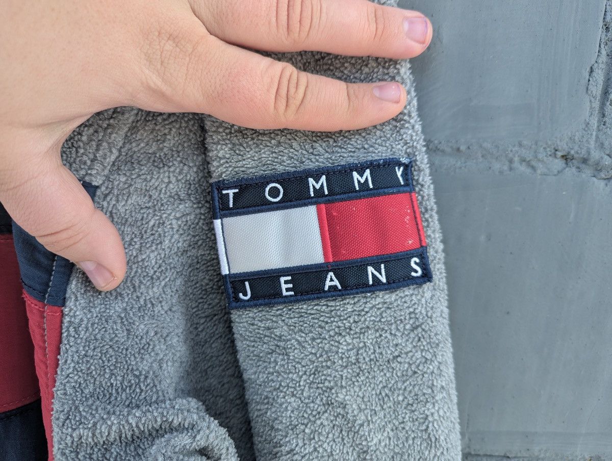 Tommy Hilfiger Tommy Hlfiger Big Flag Logo Fleece Jacket Boxy Fit Vintage Size US L / EU 52-54 / 3 - 4 Thumbnail