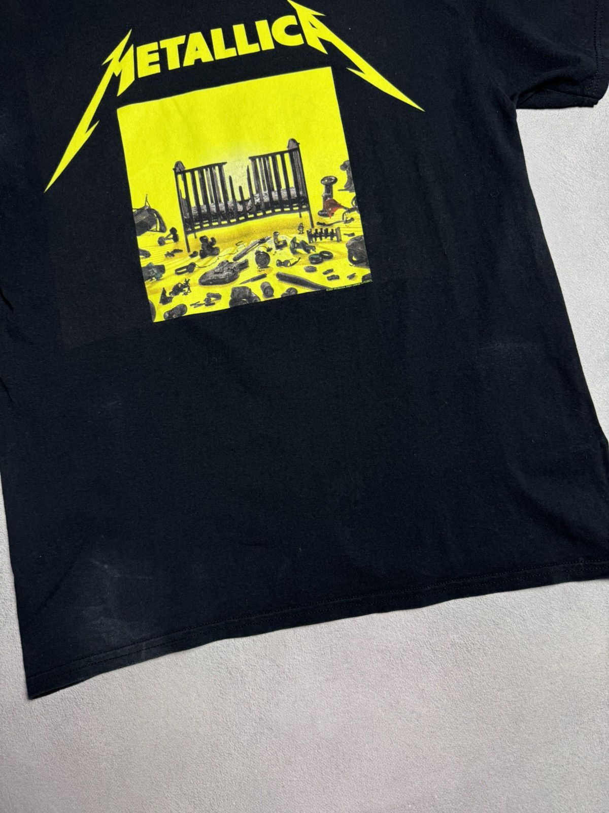 Metallica 2023 Metallica 72 Seasons Band T-Shirt Size US L / EU 52-54 / 3 - 4 Thumbnail