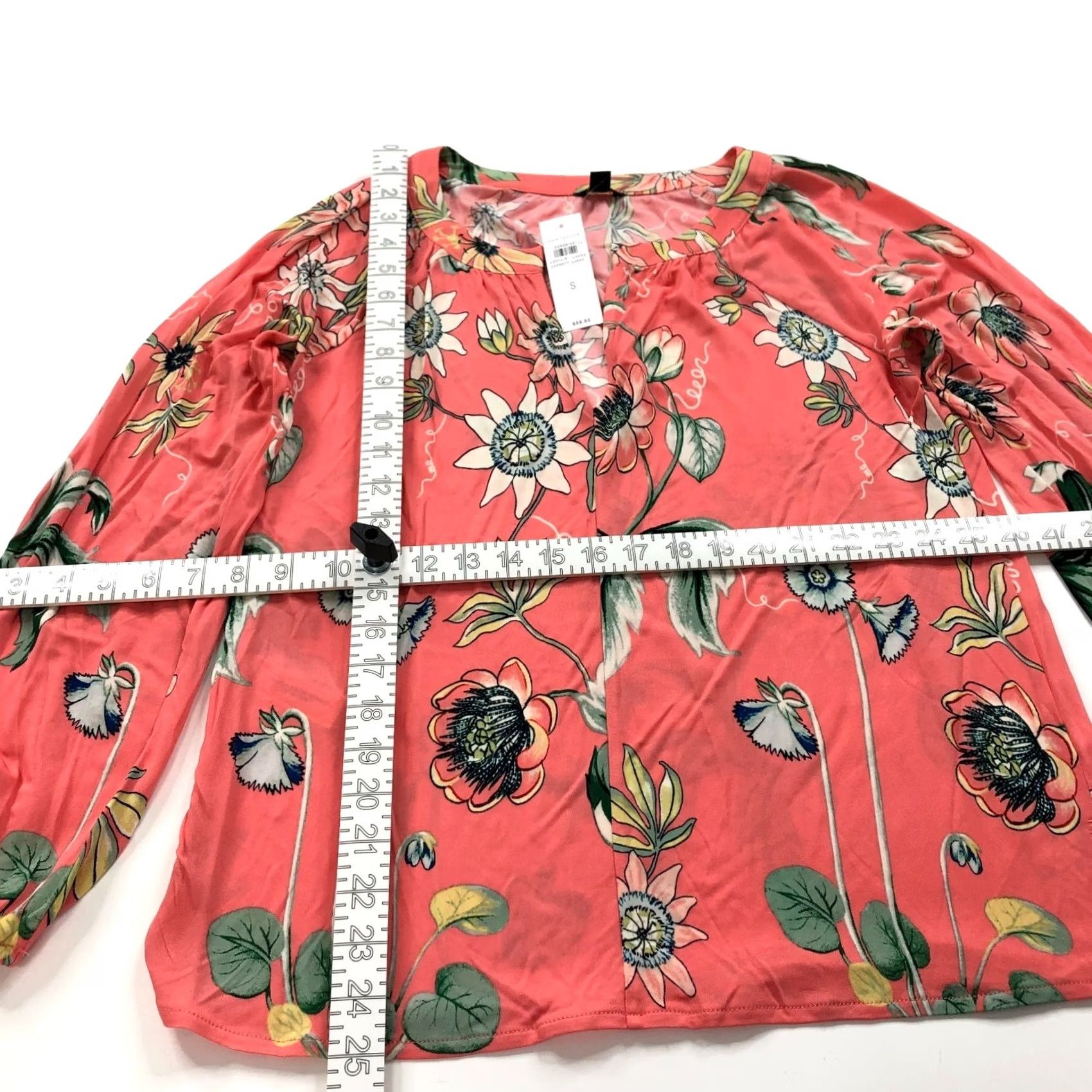 Ann Taylor Ann Taylor Blouse Shirt Womens V-Neck Long Sleeve Pullover Rayon Floral Pink Coral All Over Print Casual S Small Size S / US 4 / IT 40 - 4 Thumbnail