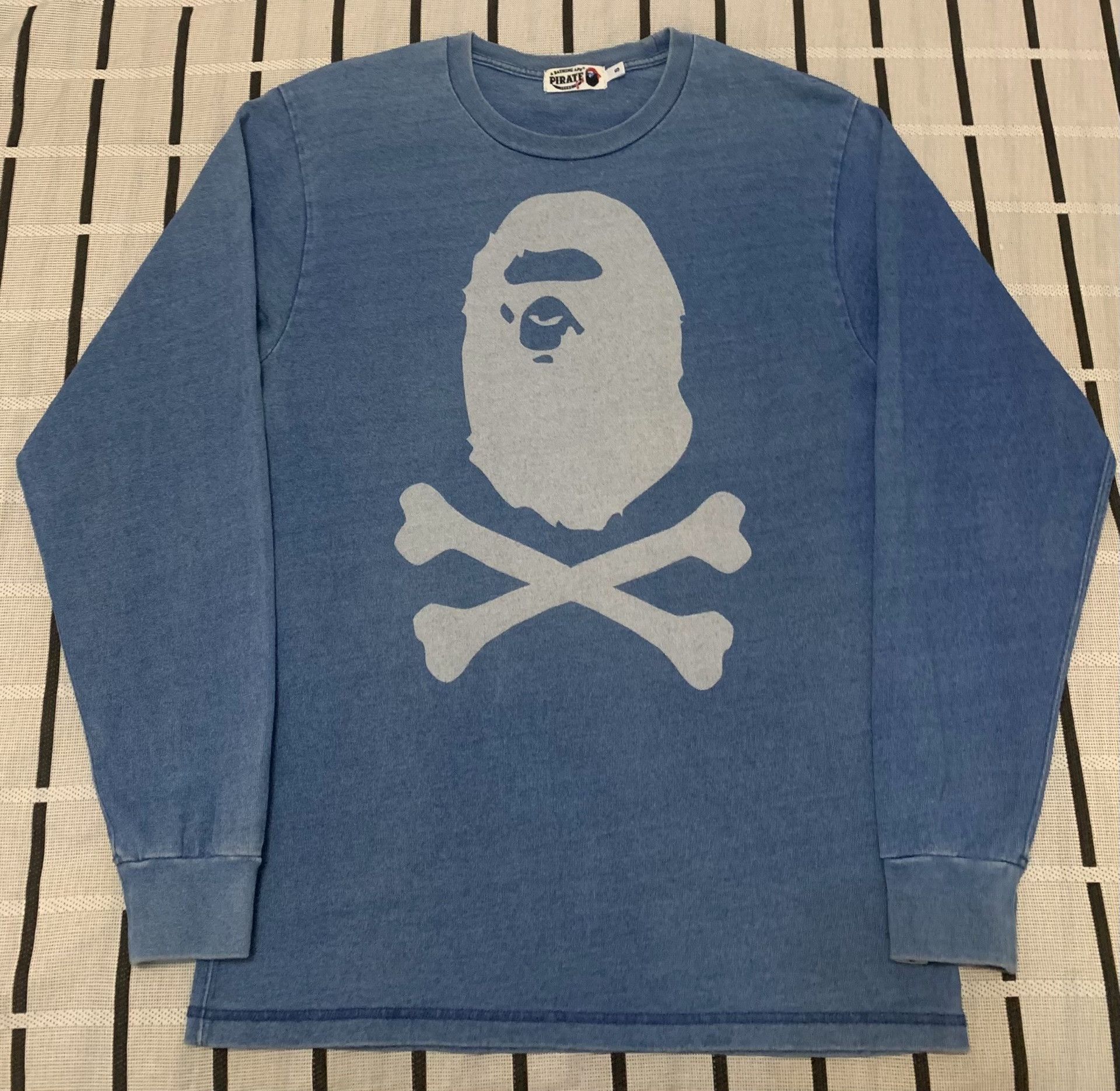 Bape Bape Premium Ape Head Blue T-Shirt S Men Size US S / EU 44-46 / 1 - 1 Thumbnail