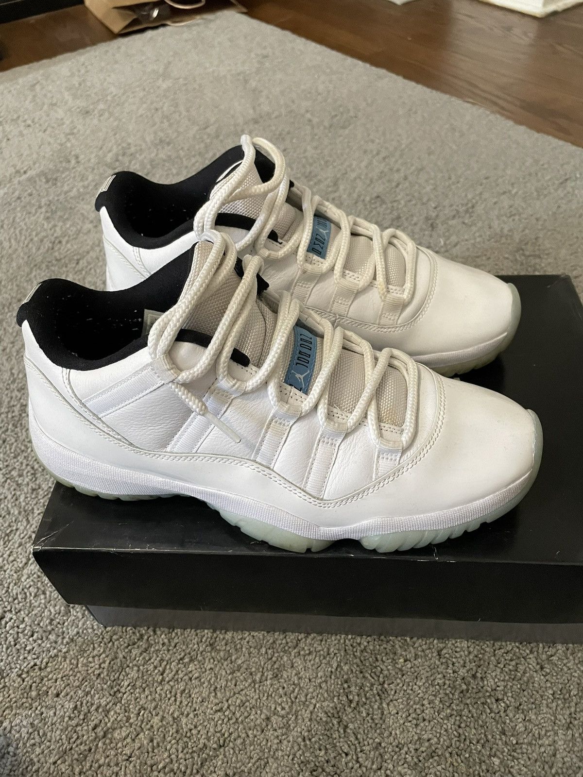 Jordan Brand Jordan 11 low legend blue Size US 9 / EU 42 - 4 Thumbnail