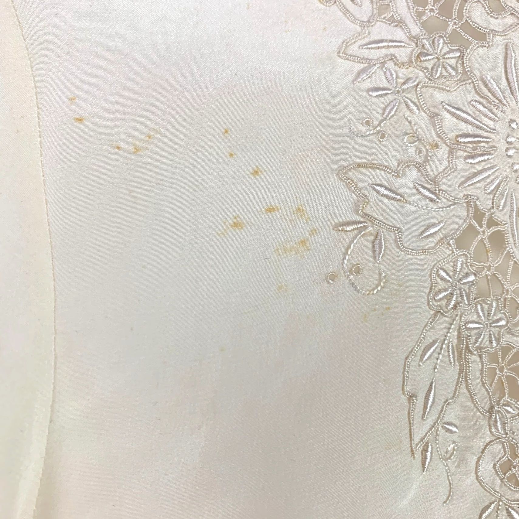 Vintage VINTAGE Jade Lantern Shirt 50s Cream Silk Long Sleeve Button Up Size 38 Staining Size XS / US 0-2 / IT 36-38 - 4 Thumbnail