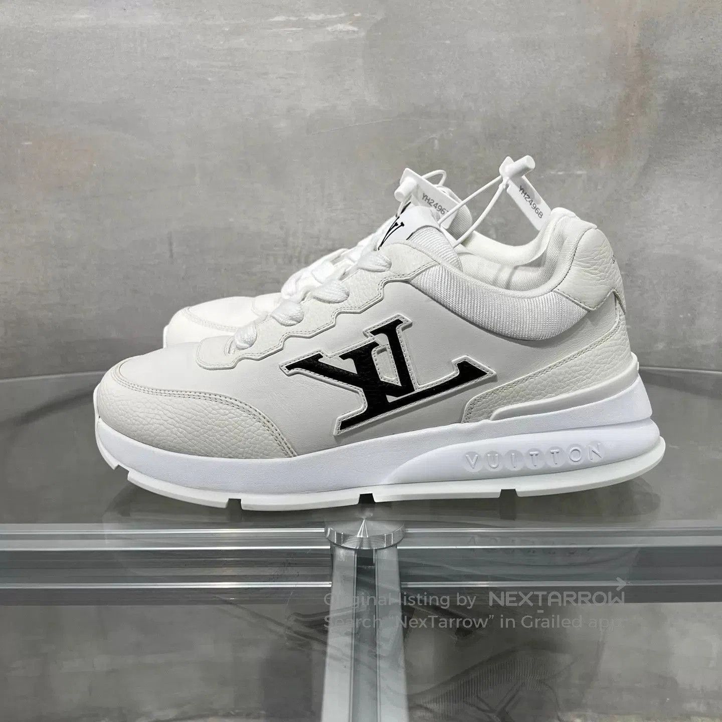 Louis Vuitton White Low-Top Sneakers Size 8. Size US 8 / EU 41 - 3 Thumbnail