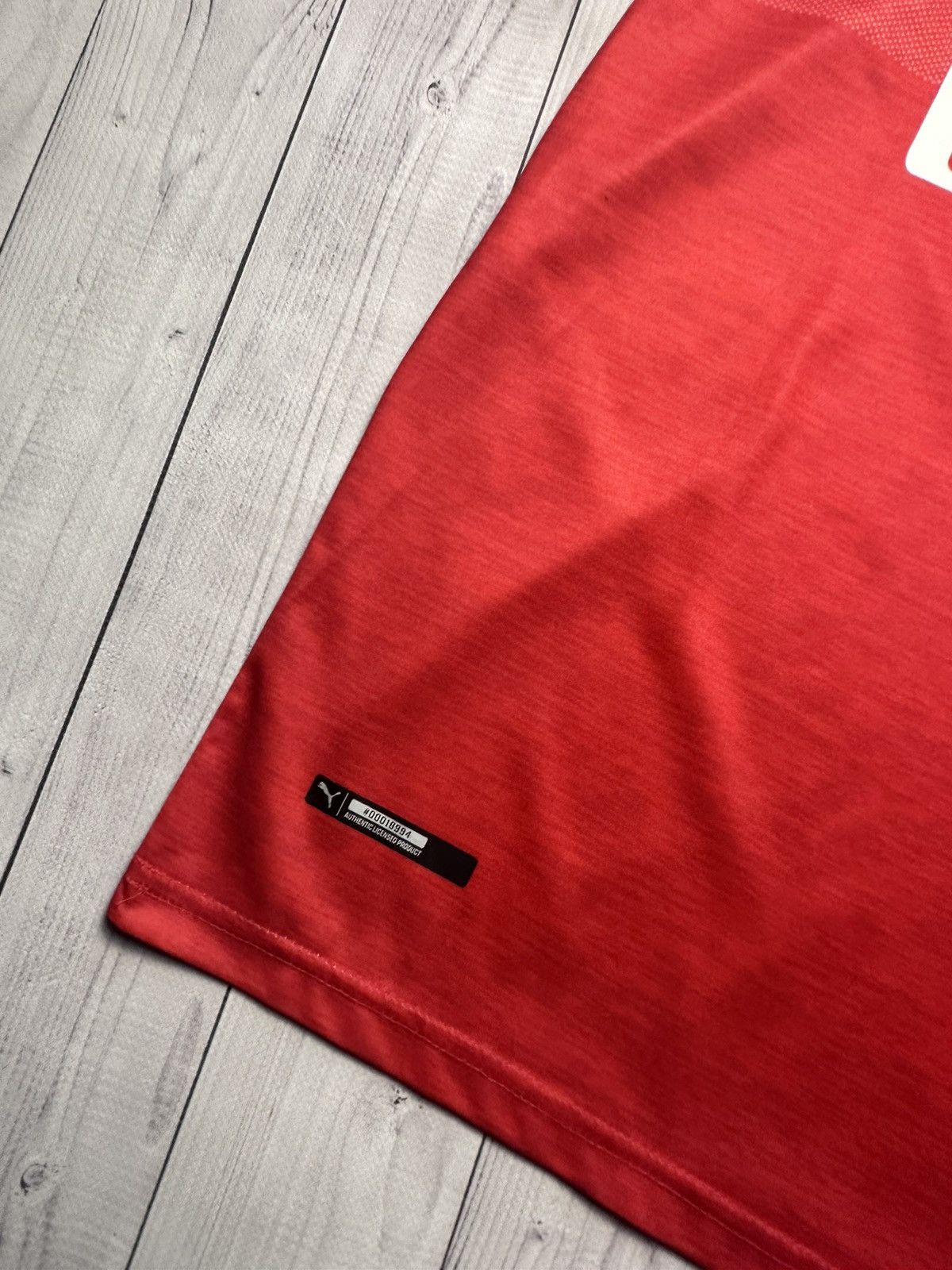 Vintage Arsenal soccer jersey puma 10 Ozil size L rare Size US L / EU 52-54 / 3 - 6 Thumbnail