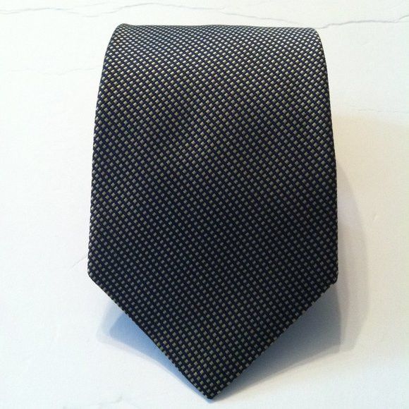 Brooks Brothers BROOKS BROTHERS MENS NEW DARK NAVY SILK TIE WIDTH: 3 3/4" Size ONE SIZE - 1 Thumbnail