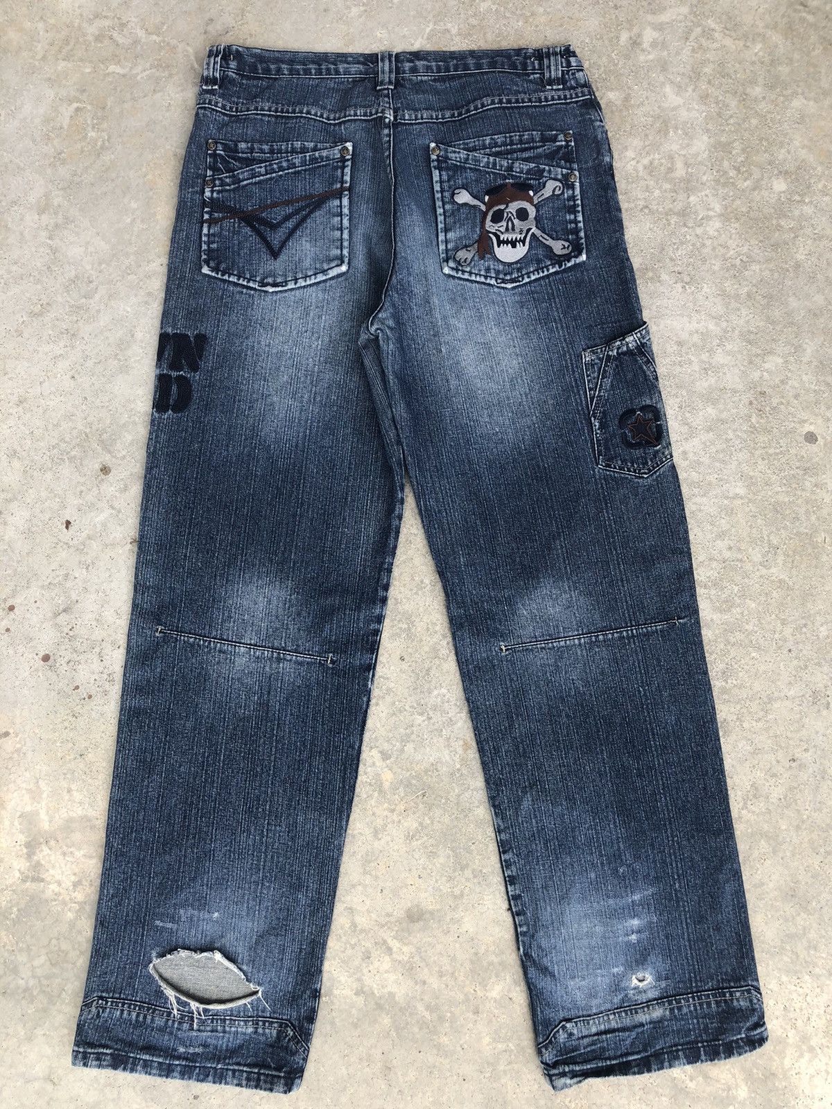 Japanese Brand Skulls Download Embroidered Jeans Baggy Jeans Hip Hop Size US 34 / EU 50 - 2 Thumbnail