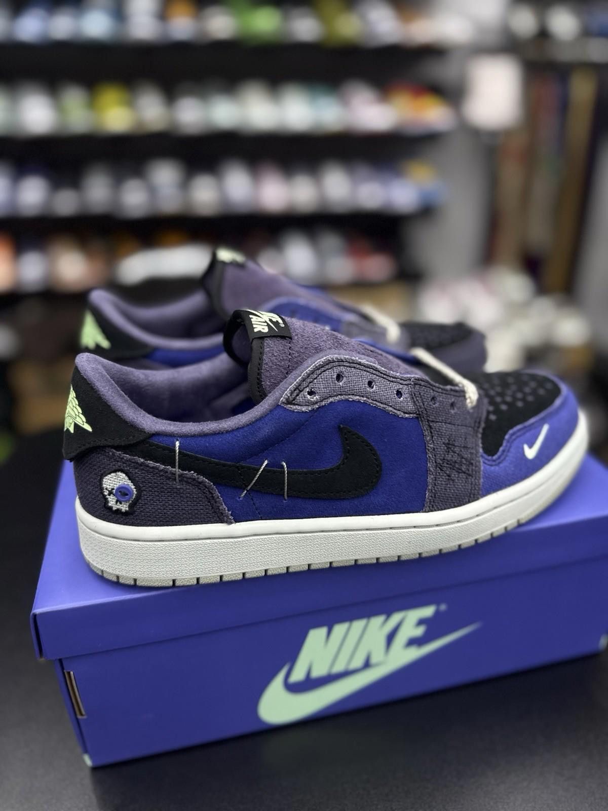 Jordan Brand 9.5 Air Jordan 1 Low OG Zion Williamson ‘Voodoo Alternate’ Size US 9.5 / EU 42-43 - 3 Thumbnail