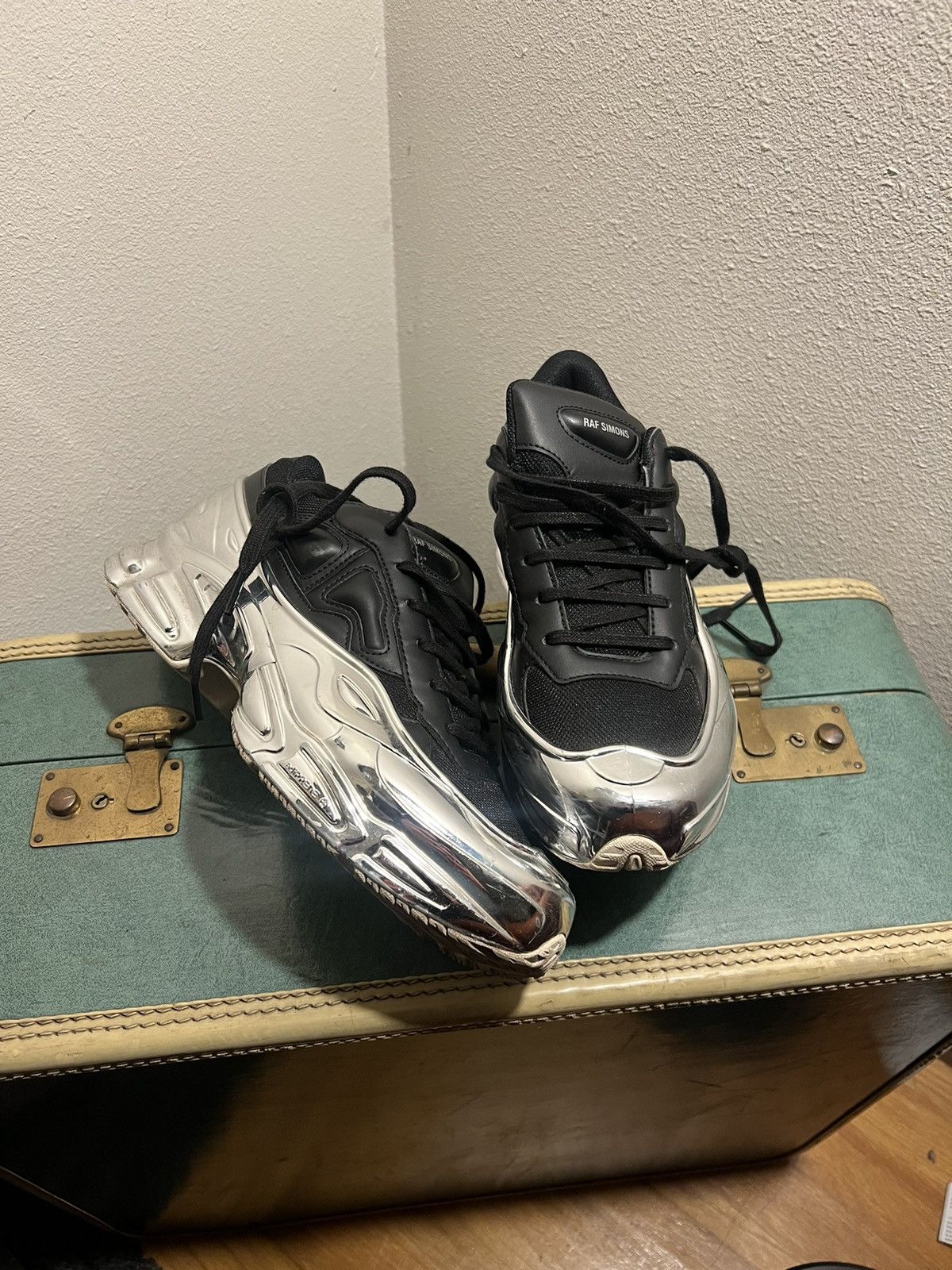 raf simons ozweego black