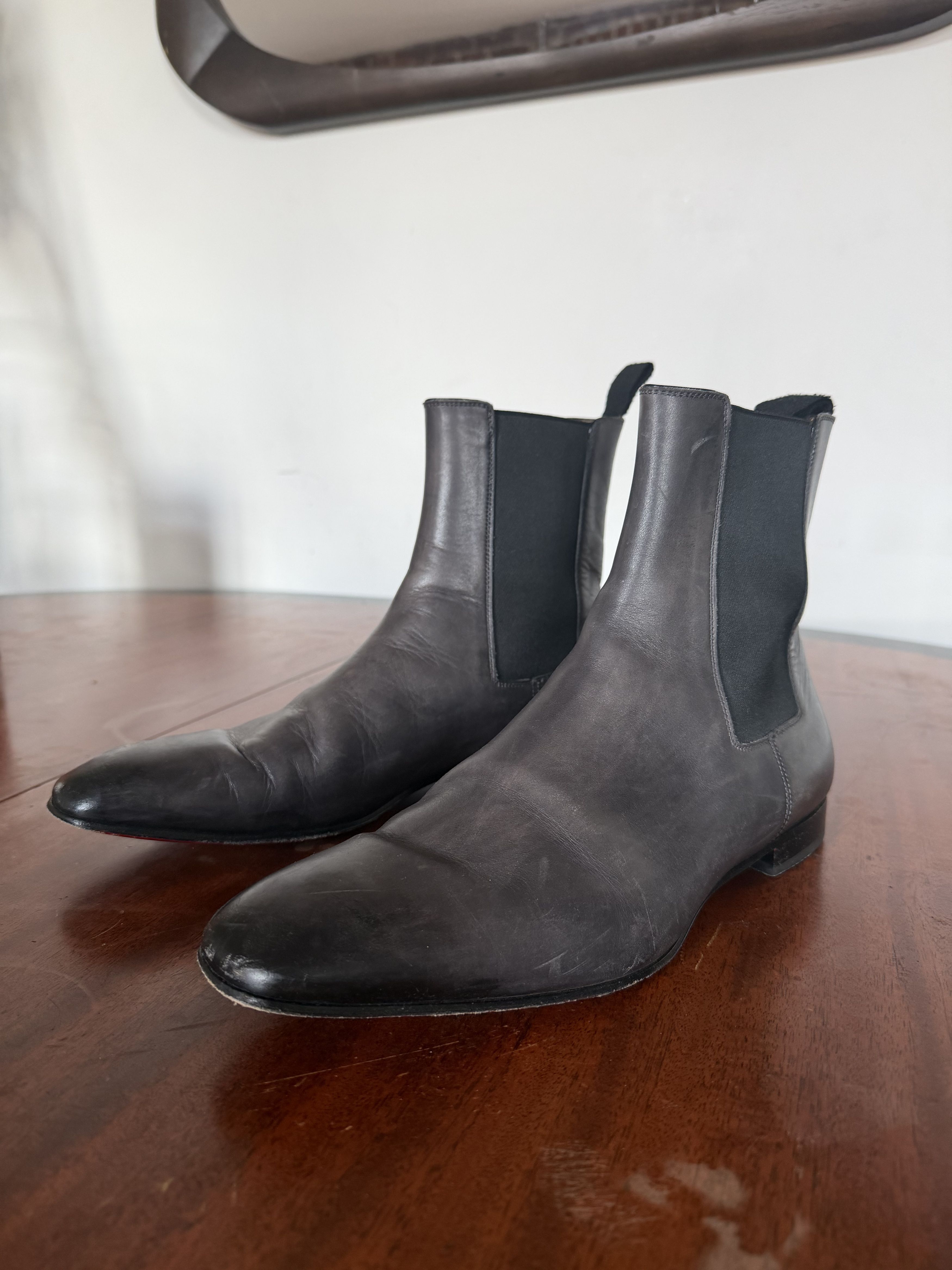 Christian Louboutin Christain Louboutin Distressed Chelsea Boots Size 42/ US 9 Size US 9 / EU 42 - 3 Thumbnail