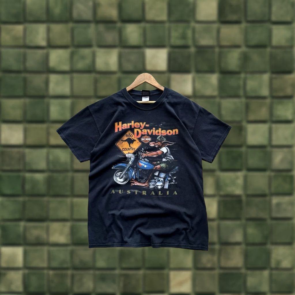 Harley Davidson VINTAGE Harley-Davidson T-Shirt Men L Black 1997 80s 90s Biker logo Coast Southport Australia Size US L / EU 52-54 / 3 - 1 Thumbnail
