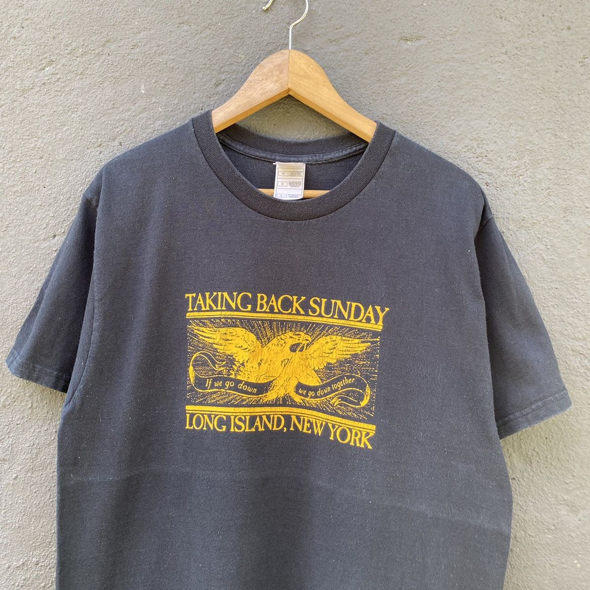Band Tees Thrashed Faded Vintage Y2K Taking Back Sunday ERD GRUNGE TEE Size US L / EU 52-54 / 3 - 2 Thumbnail