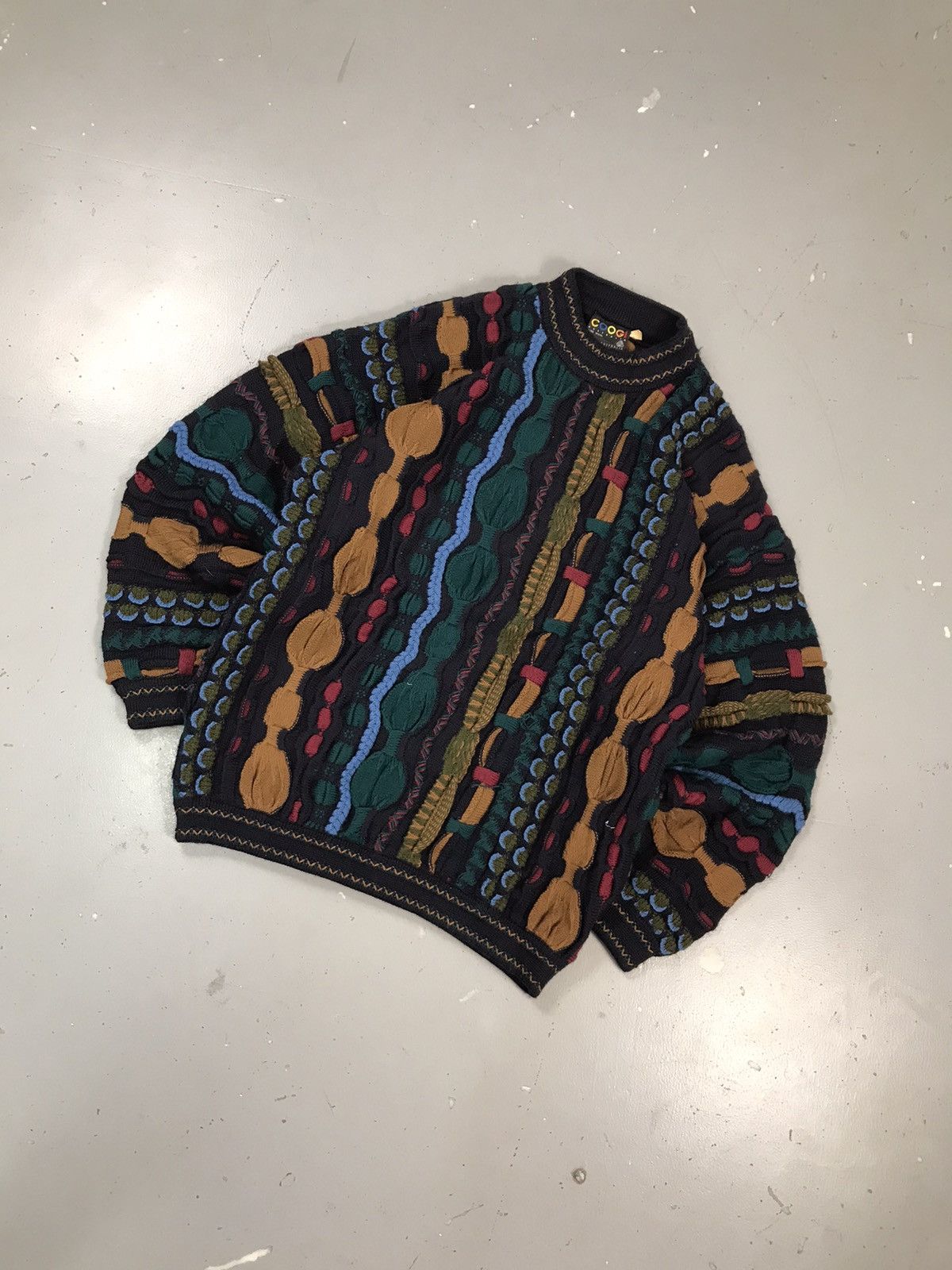 Coogi × Vintage Vintage Coogi 3D multiplayer knit sweater Size US S / EU 44-46 / 1 - 3 Thumbnail