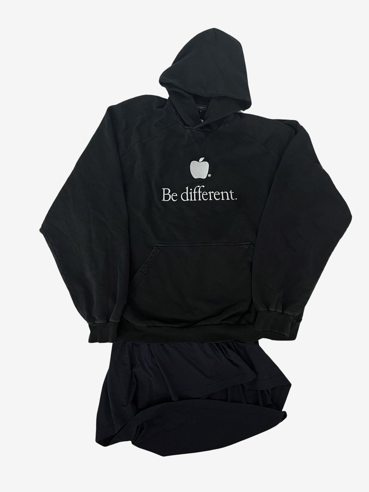 Balenciaga *RARE* Balenciaga AW22 Be Different Hoodie SZ.4 Size US XL / EU 56 / 4 - 2 Thumbnail