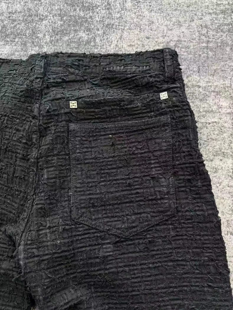 Givenchy Givenchy Black 4G embossed full print distressed jeans Size US 33 - 4 Thumbnail