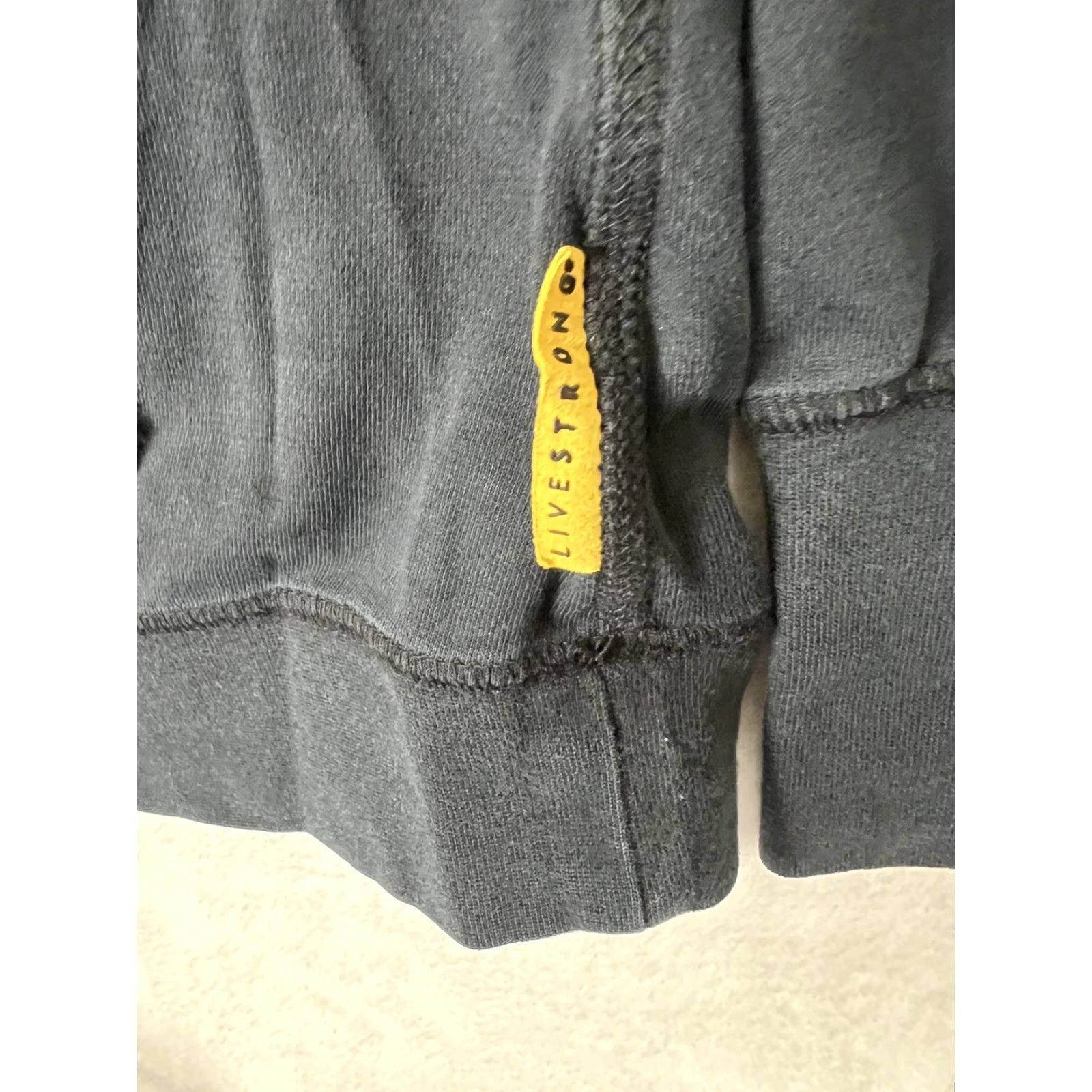 Nike Nike Dri-Fit Livestrong Hoodie Womens Medium Black 1/2 Zip Graphic Print Pockets Logo Nike Swoosh Size M / US 6-8 / IT 42-44 - 6 Thumbnail