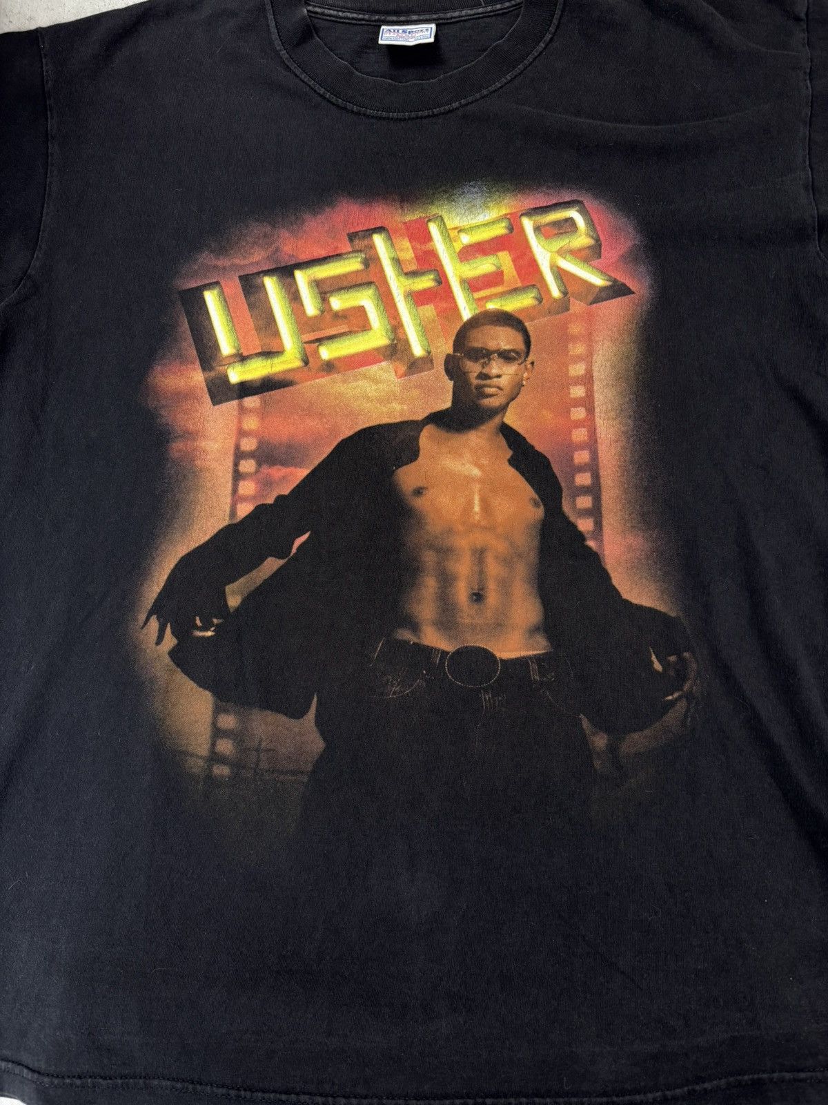Band Tees Vintage Usher Evolution Tour 2002 Graphic Rap Tee XL Size US XL / EU 56 / 4 - 1 Thumbnail