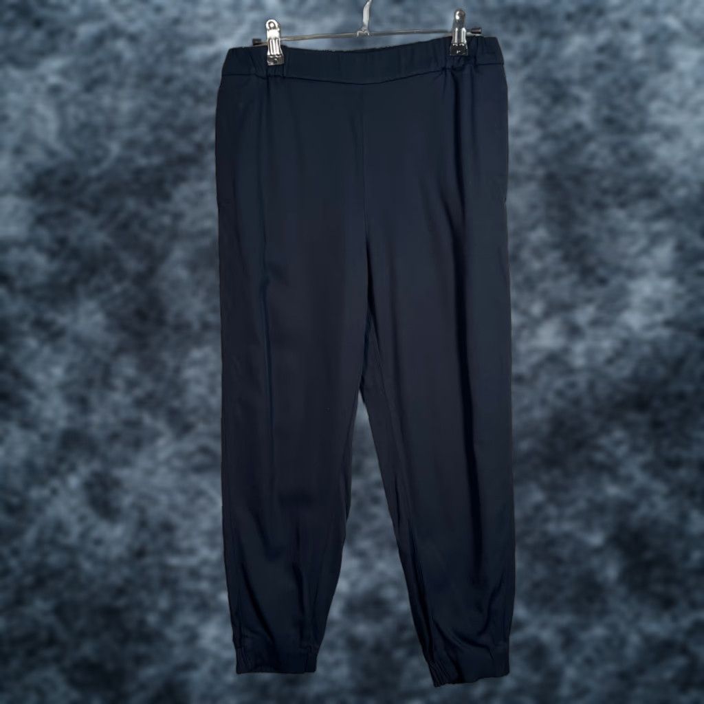 Cos COS Women's Pants Jogger Viscose Wool Black 34 EUR High Rise Tapered Inseam 25 in - Regular, Adult Womens, COS Brand, Black Jogger Pants Size 24" / US 00 / IT 34 - 1 Thumbnail