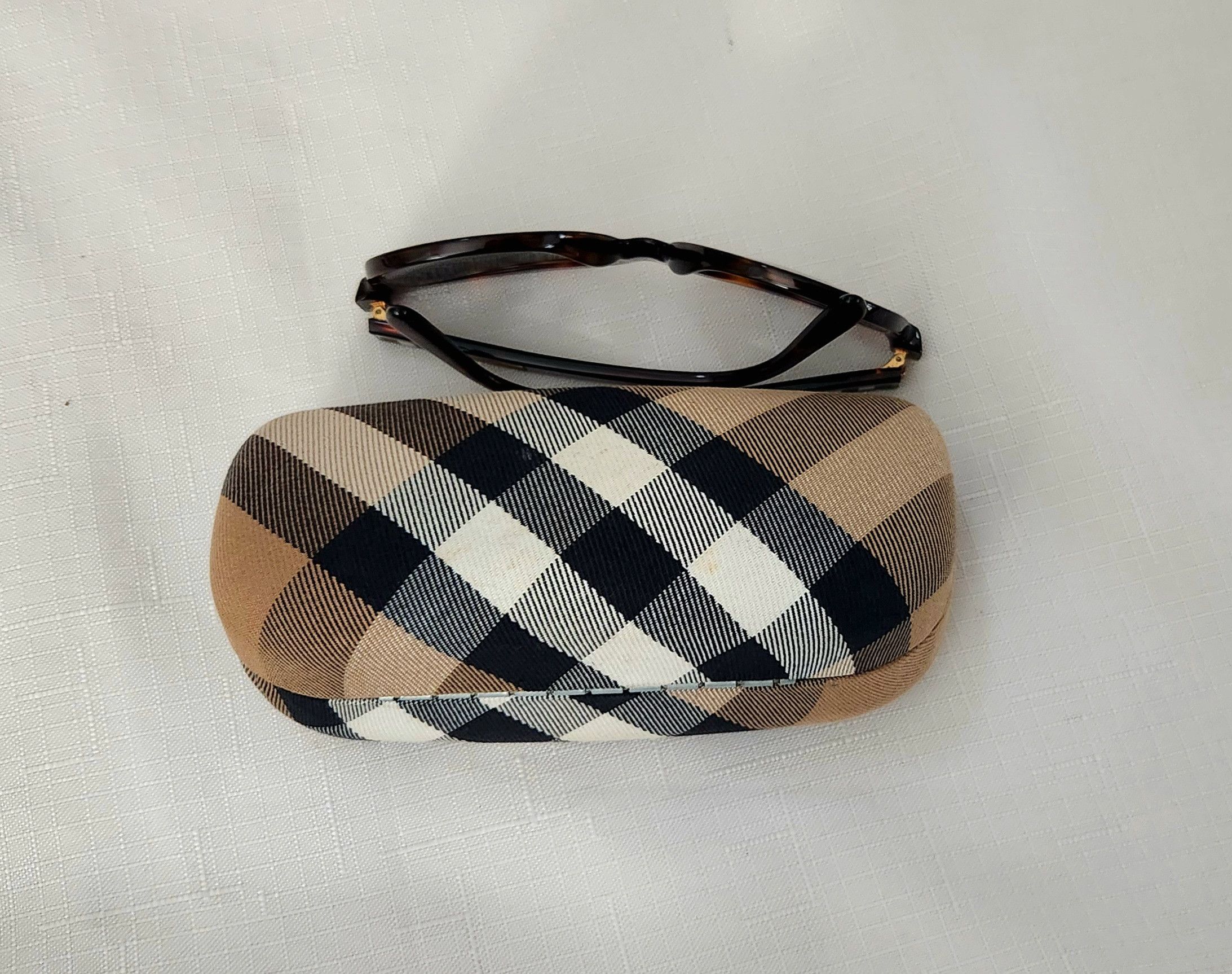 Burberry Burberry B4132 Sunglasses *Frames Only* 3349/73 53-18 140 3n Size ONE SIZE - 15 Thumbnail