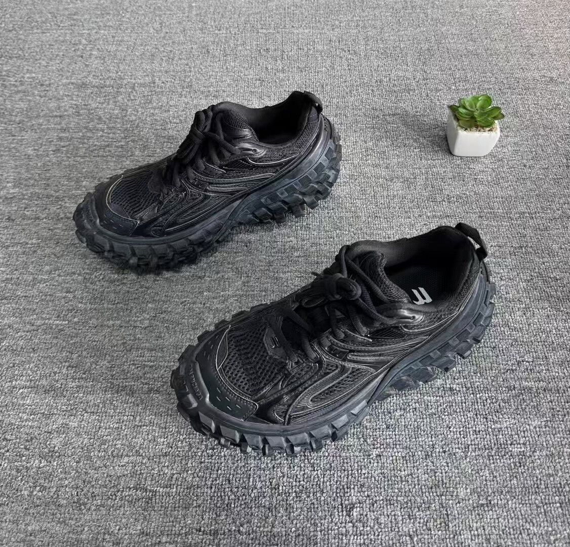 Balenciaga Balenciaga Tire Sneakers Size 37 Size US 6 / EU 39 - 1 Thumbnail