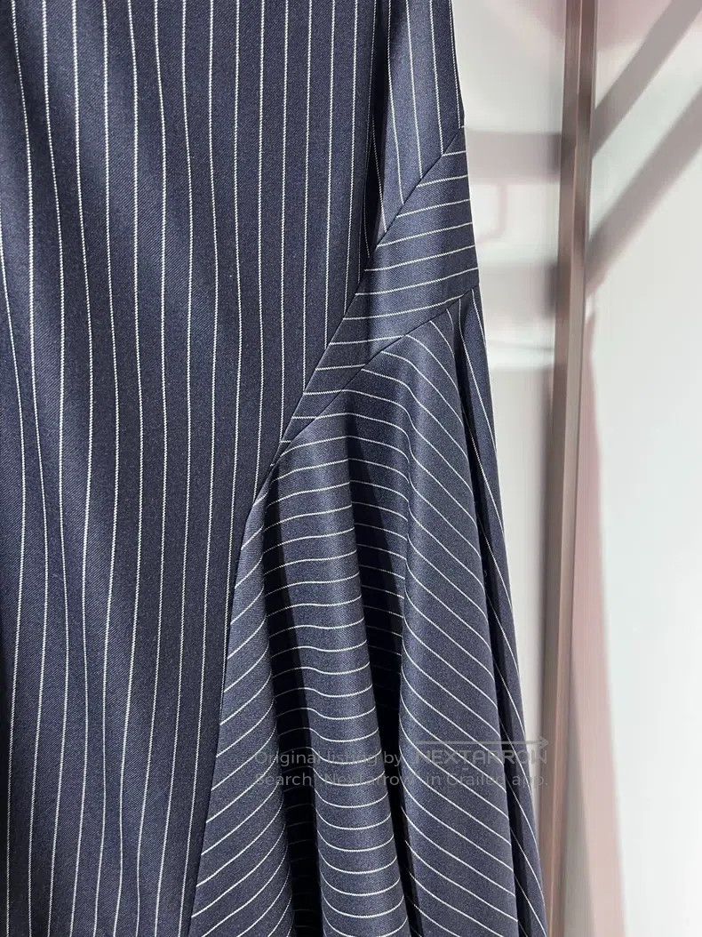 Thom Browne Thom Browne Asymmetrical Pleated Skirt Size 28" / US 6 / IT 42 - 7 Thumbnail