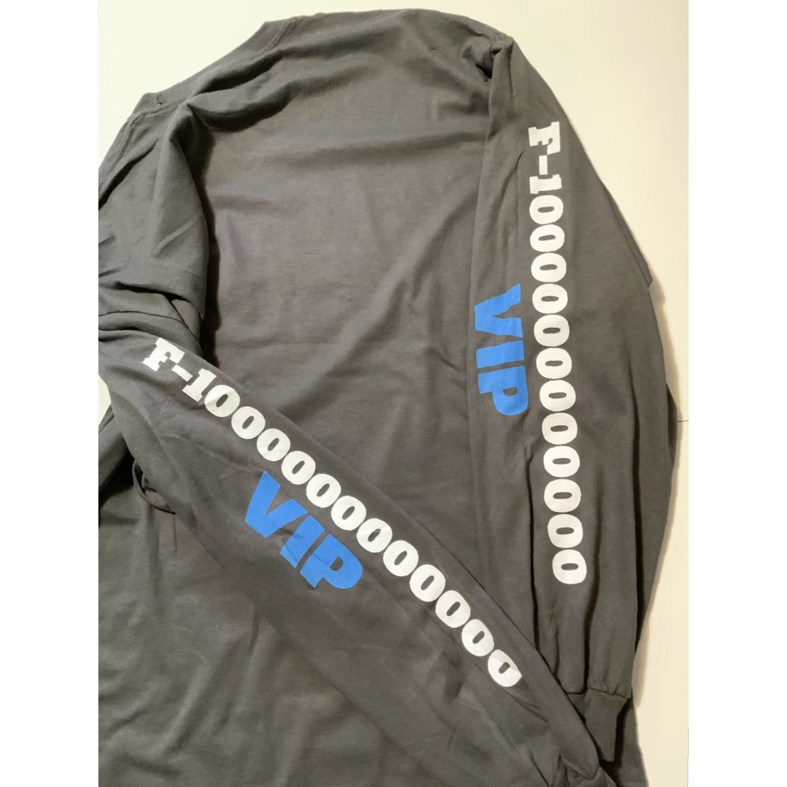 Vintage VINTAGE Post Malone 2024 F1 Trillion Tour VIP Official Merch Graphic L/S T-Shirt XXL Gray Mens Shirt Size US XXL / EU 58 / 5 - 5 Thumbnail
