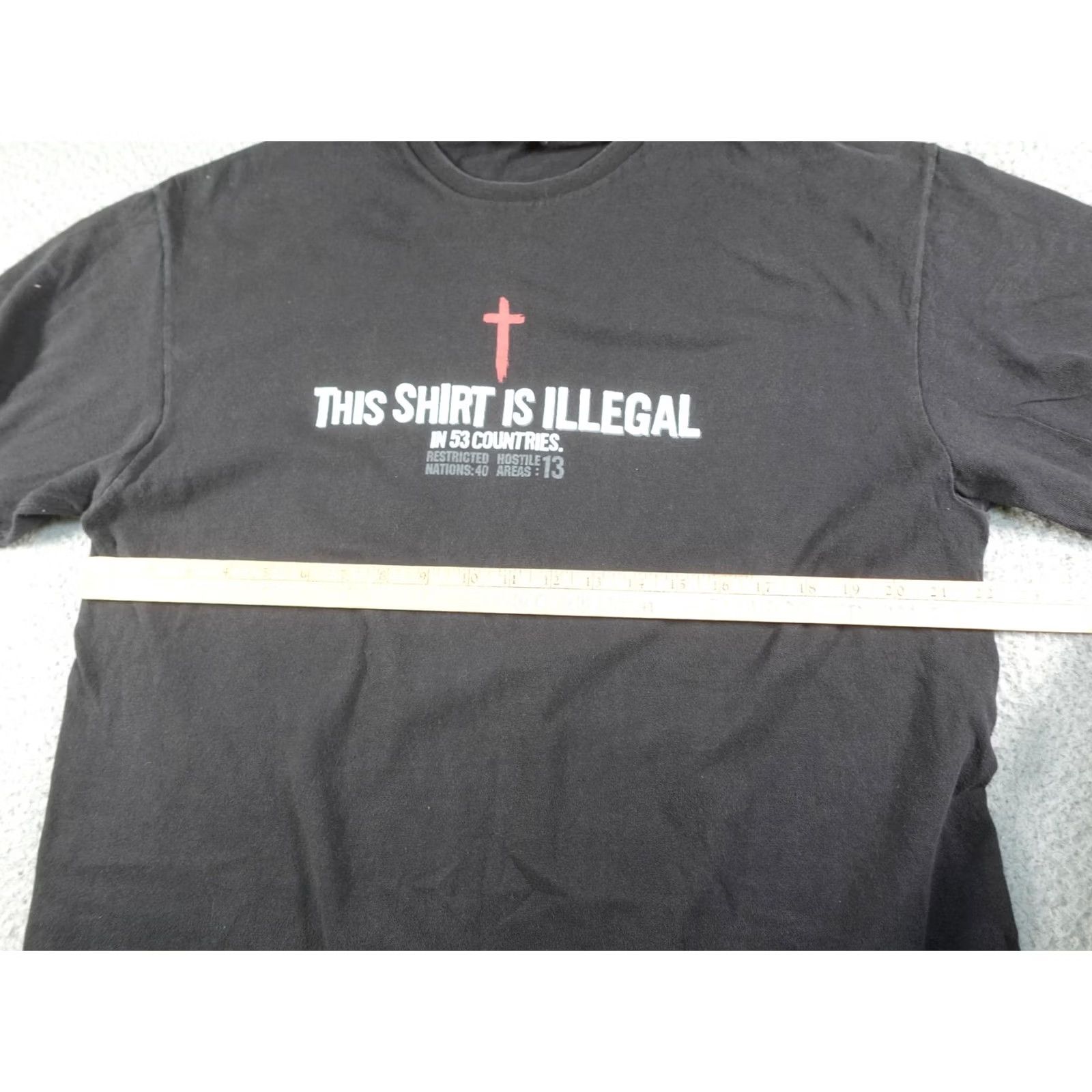 Fruit Of The Loom VINTAGE This Shirt Is Illegal Christian Shirt Mens XL Black Jesus Cross Romans 1:16 Y2K Size US XL / EU 56 / 4 - 4 Thumbnail