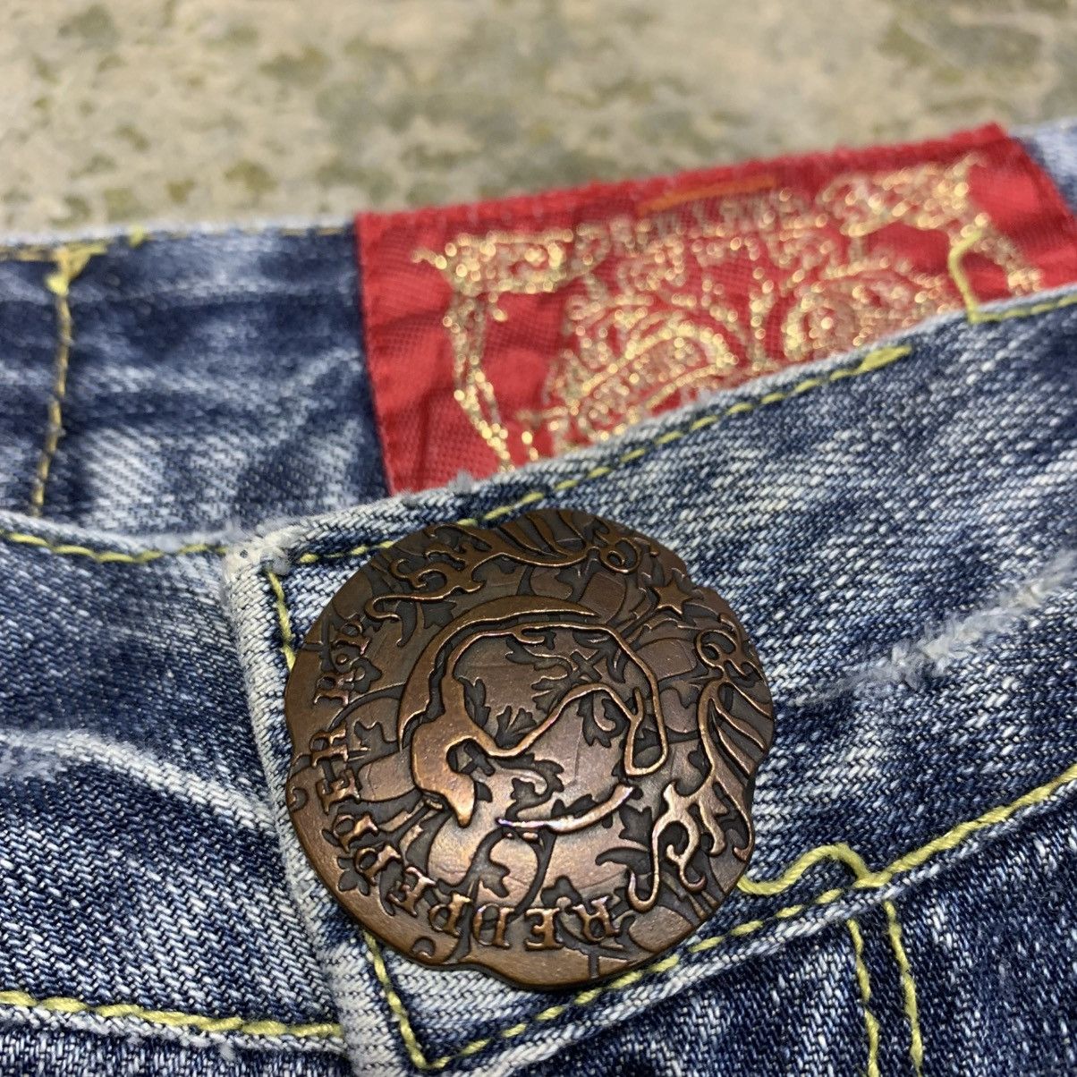 If Six Was Nine Red Pepper Red Label Clawmark Distressed Fade Studded Jean Size US 31 - 12 Thumbnail