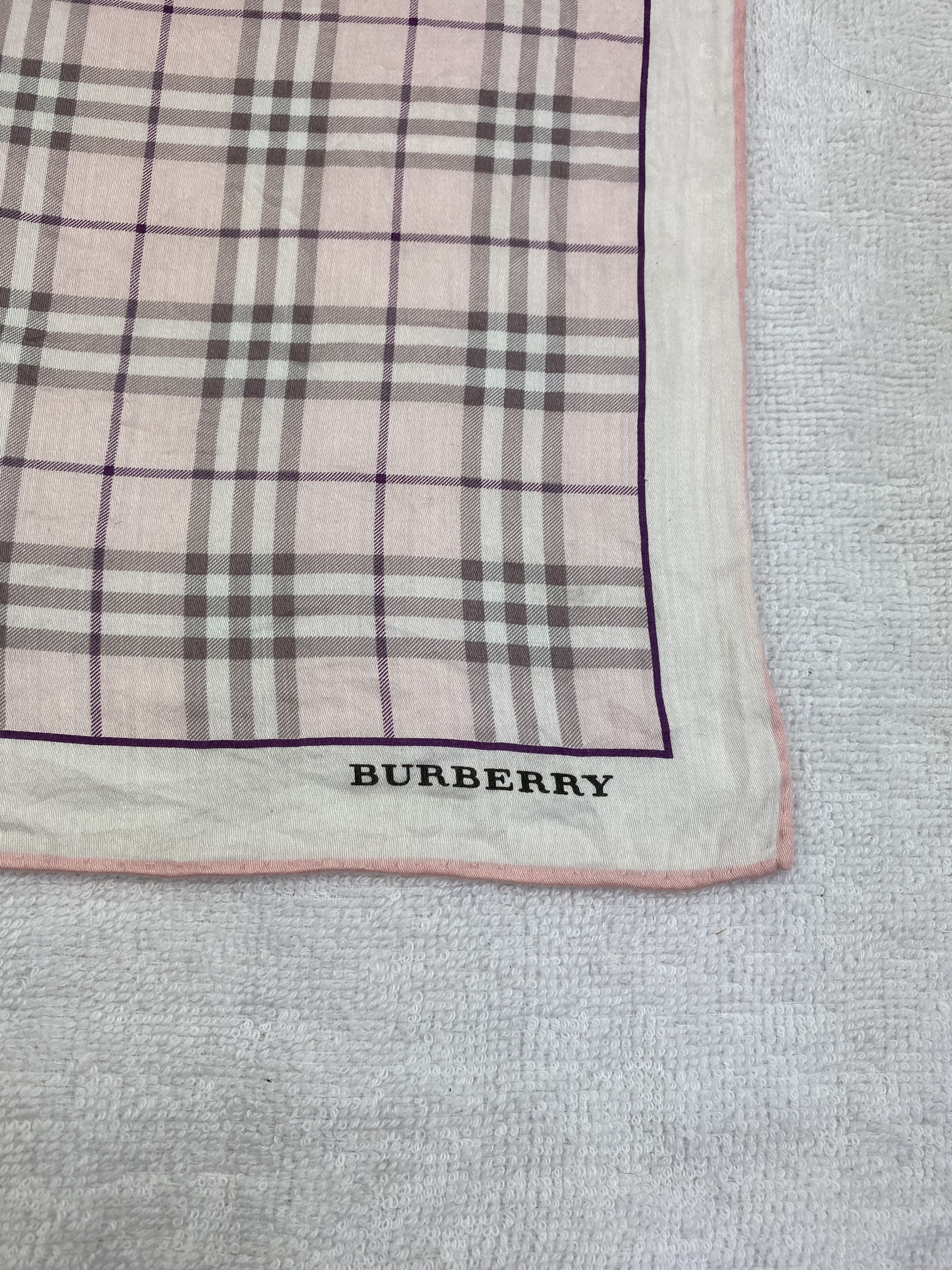 Burberry Burberry Handkerchief / Bandana / Neckerchief Size ONE SIZE - 4 Thumbnail