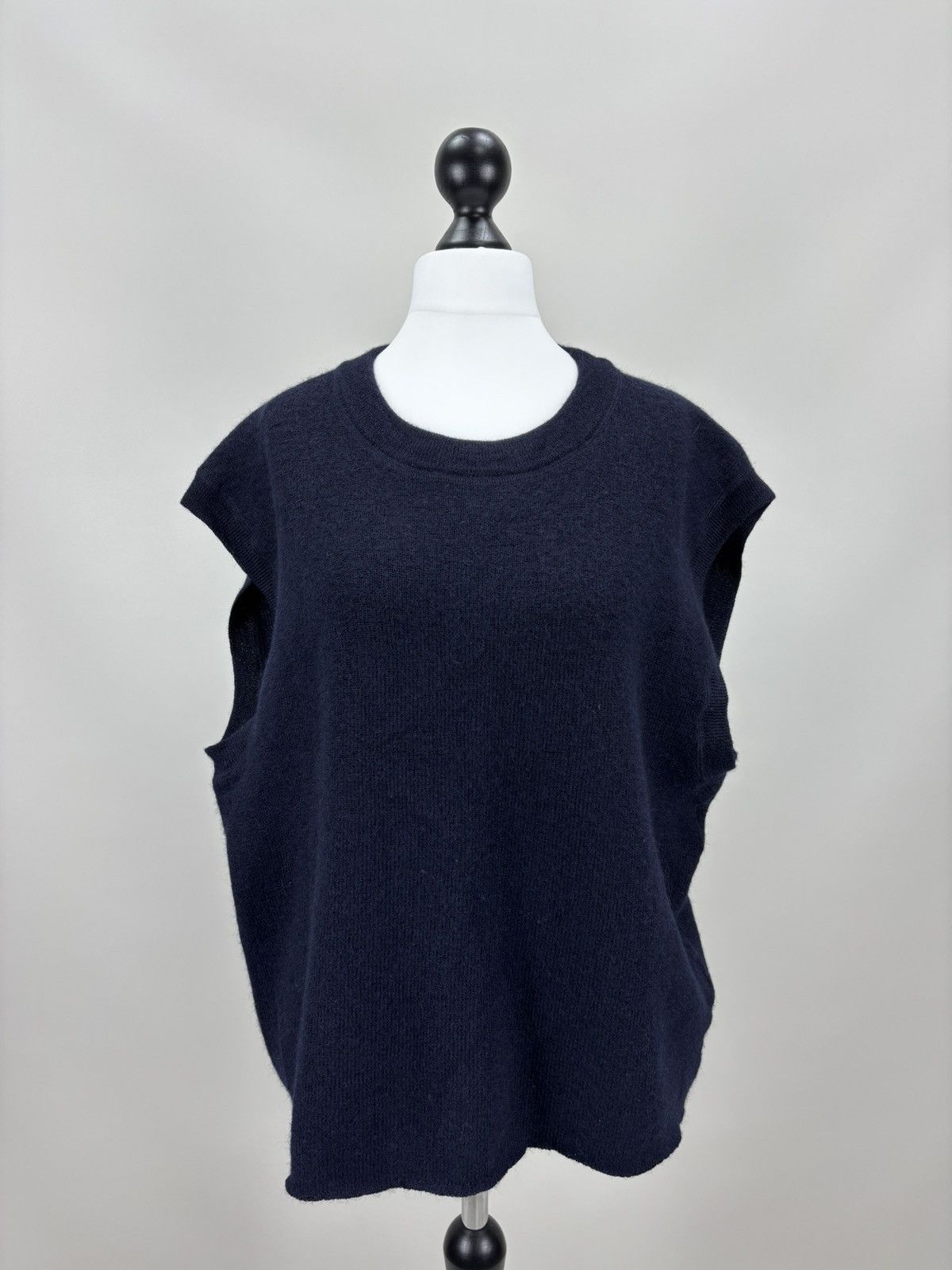 Margaret Howell Womens wool sweater vest Margaret Hovell Size XL/XXL Size XL / US 12-14 / IT 48-50 - 2 Thumbnail
