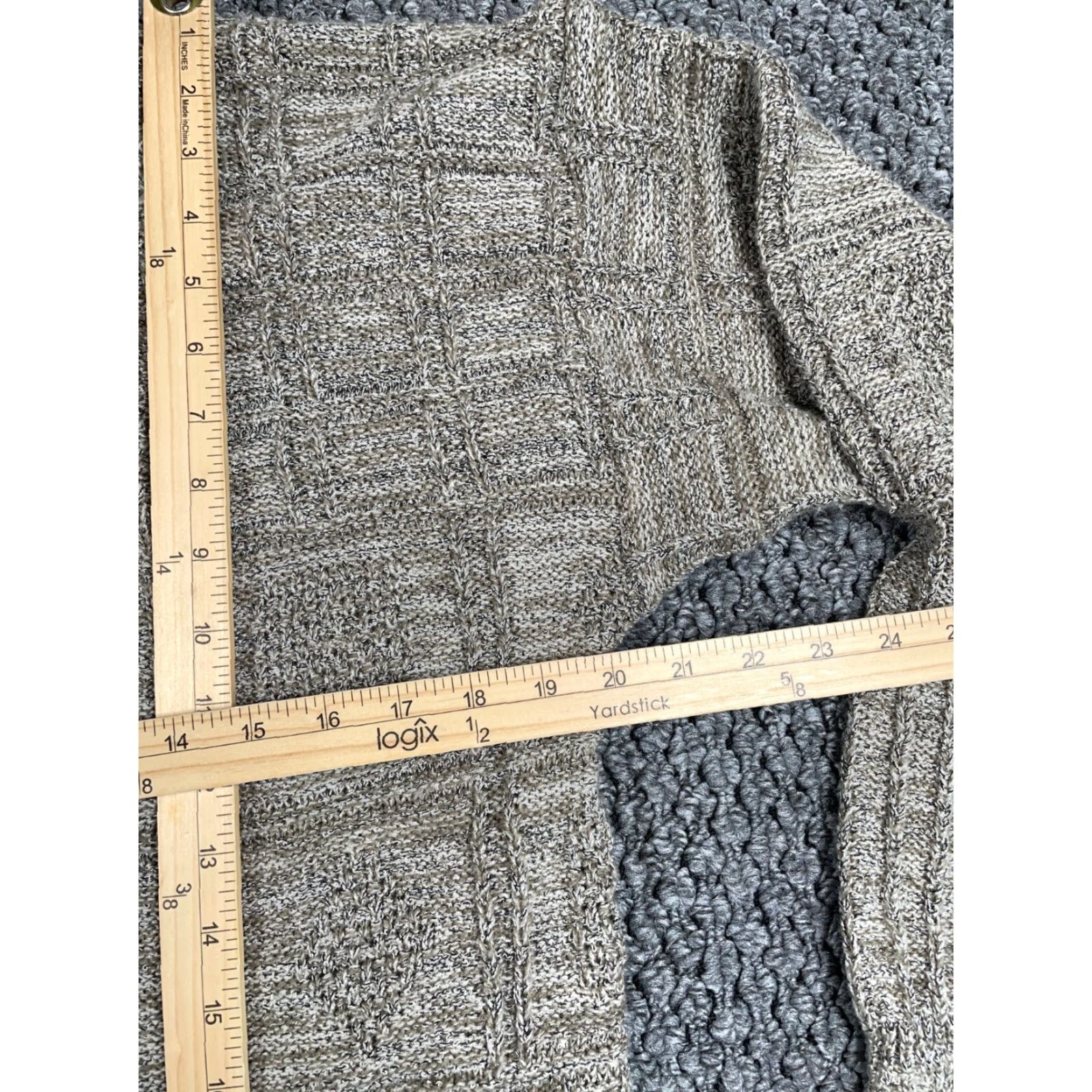 Vintage VINTAGE Northwest Territory Cardigan Sweater Men M Beige Textured Knit Geometric Pattern 90s Hipster Preppy Casual Fall Winter Size US M / EU 48-50 / 2 - 6 Thumbnail