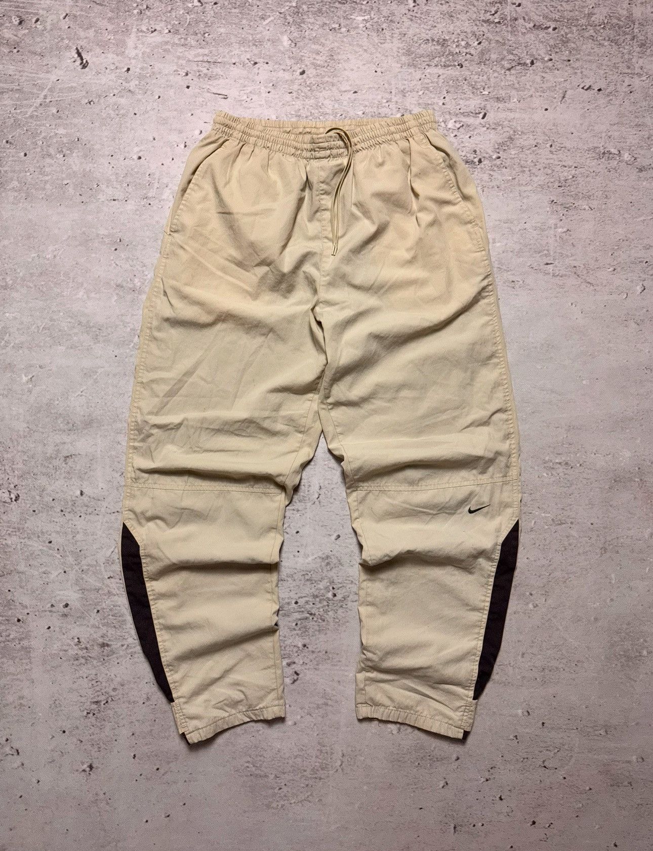 Nike × Vintage NIKE VINTAGE BASIC LOGO OVERSIZE BAGGY PANTS Size US 34 / EU 50 - 1 Thumbnail