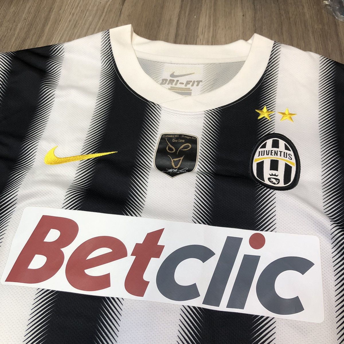 Nike Juventus 11/12 tim cup final home shirt #10 Del Piero Size US M / EU 48-50 / 2 - 3 Thumbnail
