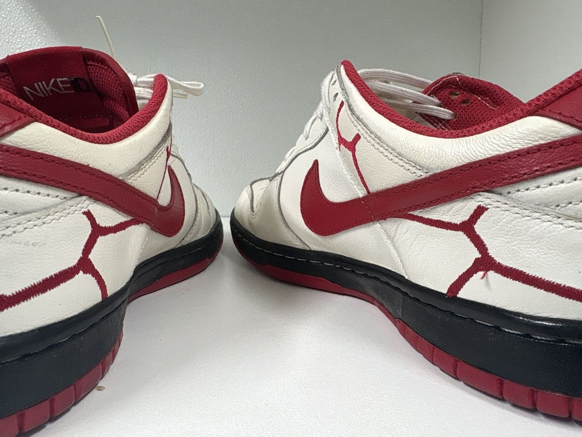 Nike WORLD AIDS DAY DUNKS Size US 11 / EU 44 - 13 Thumbnail