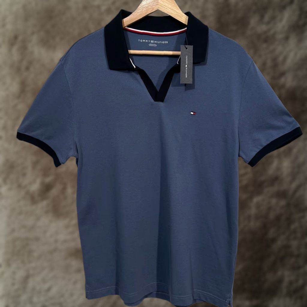 Tommy Hilfiger Tommy Hilfiger Men's Polo Shirt Indigo Blue Cotton Short Sleeve Johnny Collar M Shirt – 100% Cotton, Regular Fit, Logo, Chest 41 in, Casual Size US M / EU 48-50 / 2 - 1 Thumbnail
